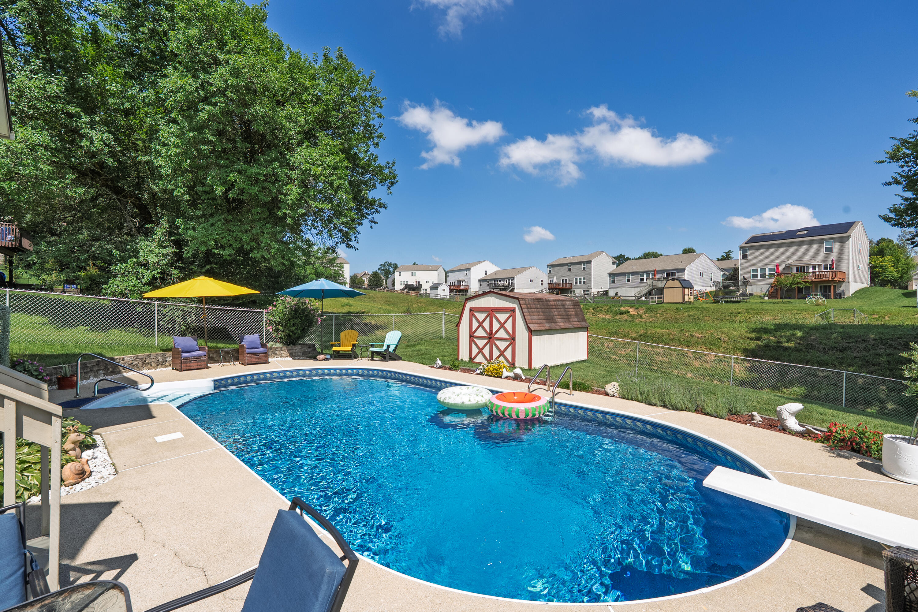 1212 Farmcrest Drive