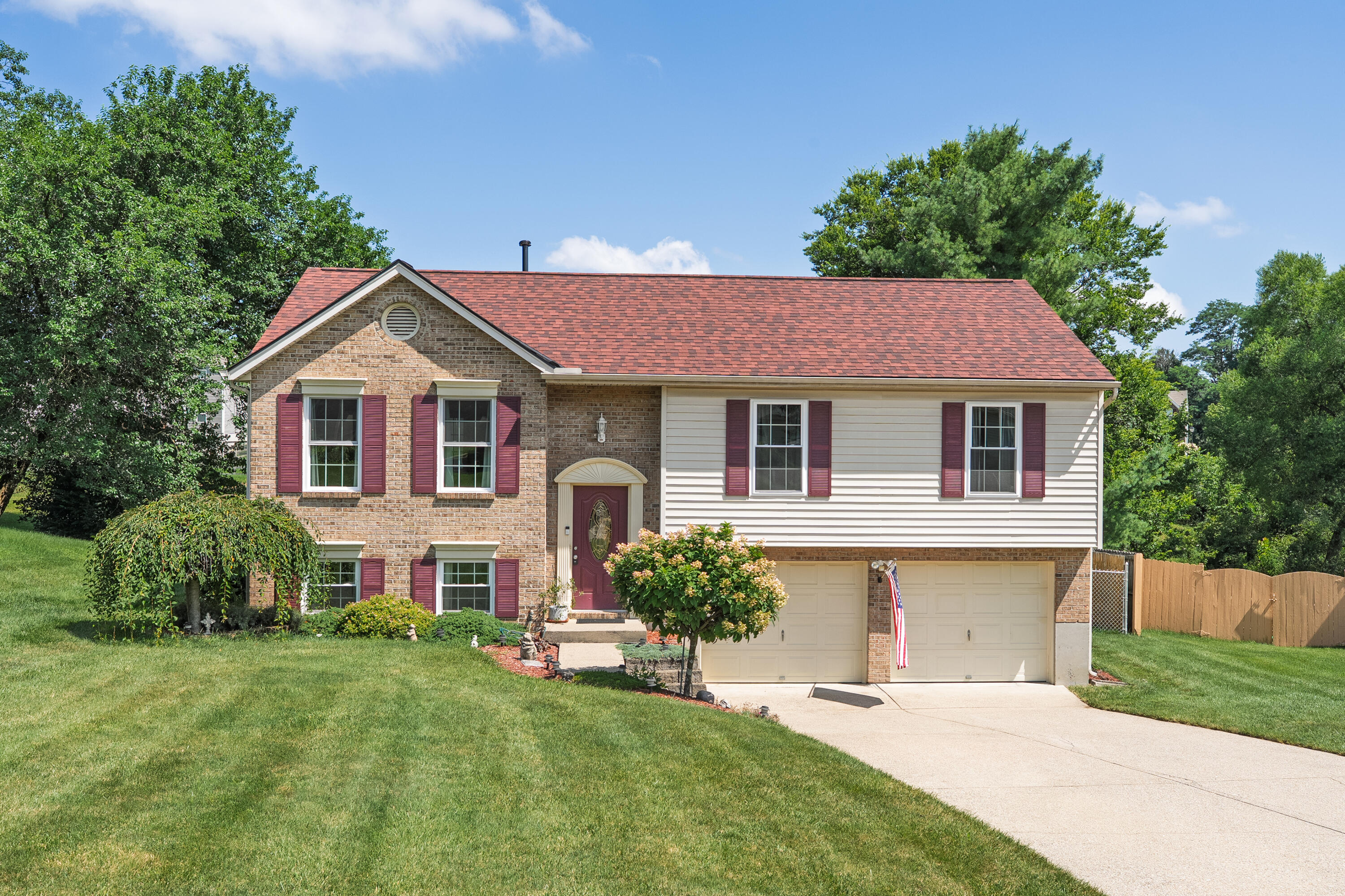 1212 Farmcrest Drive
