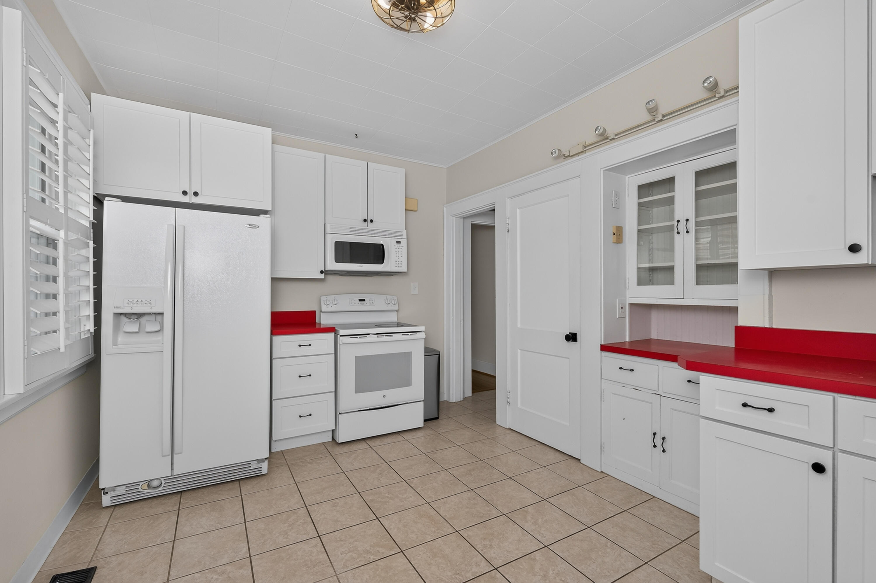 5 Pleasant Ridge Avenue