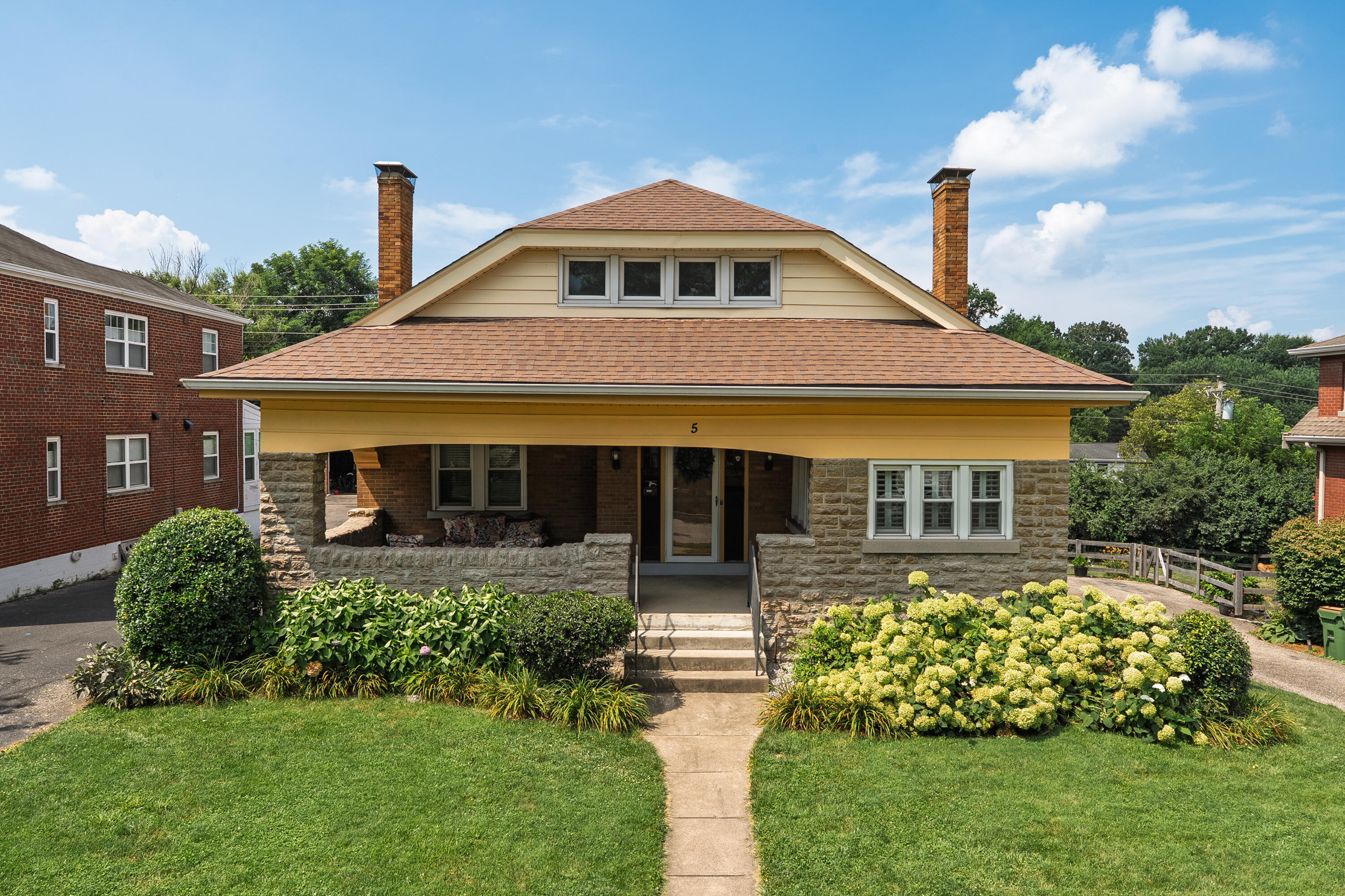 5 Pleasant Ridge Avenue