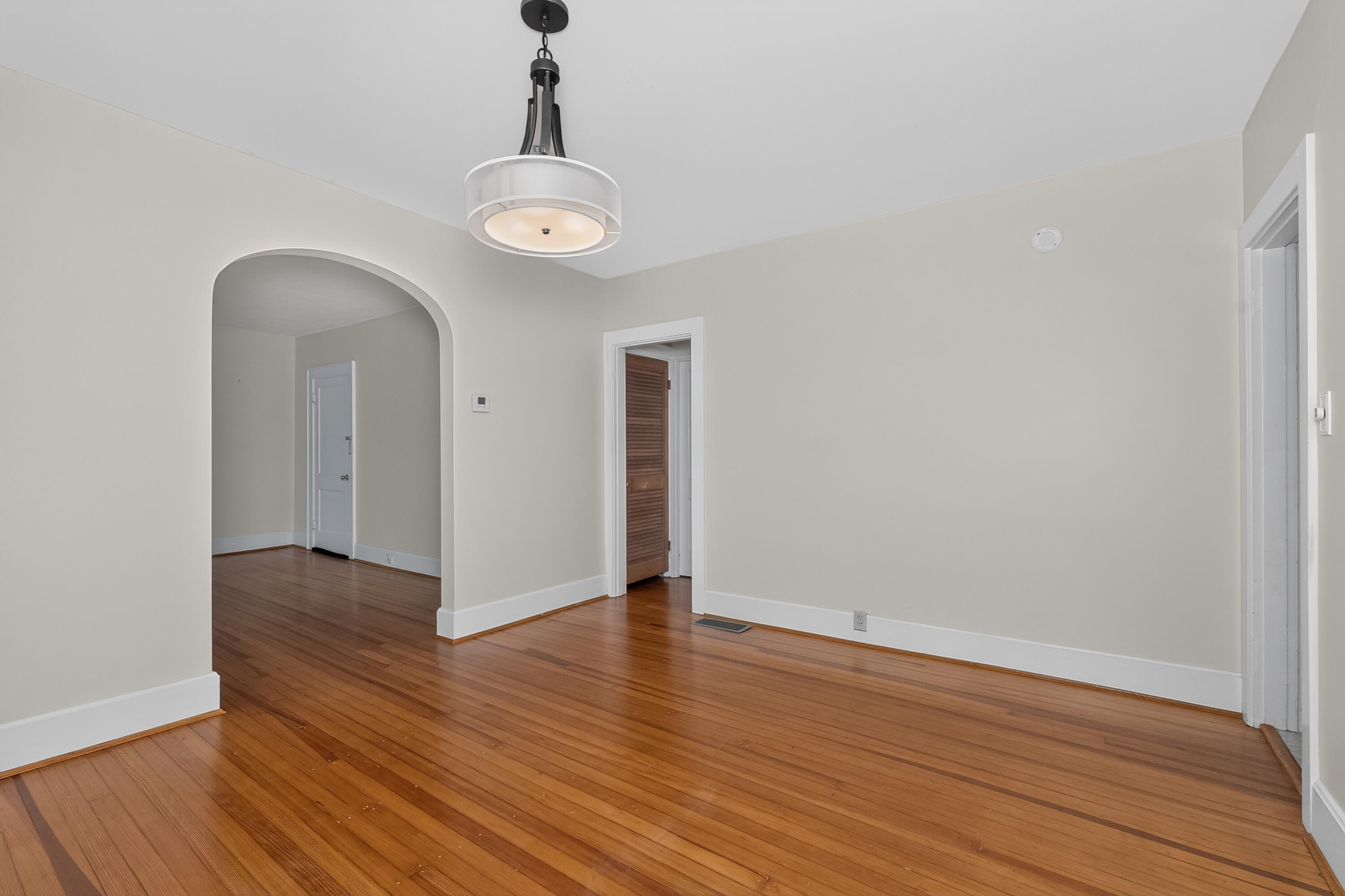 5 Pleasant Ridge Avenue