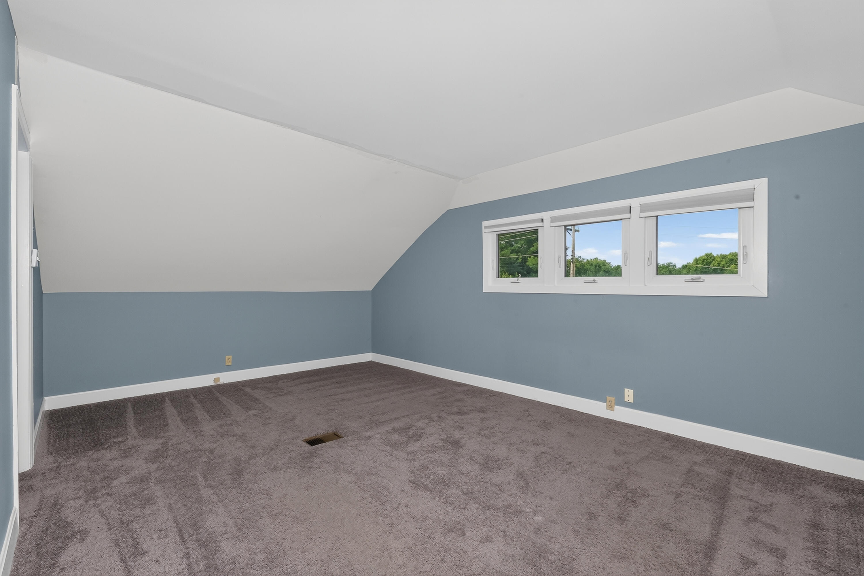 5 Pleasant Ridge Avenue