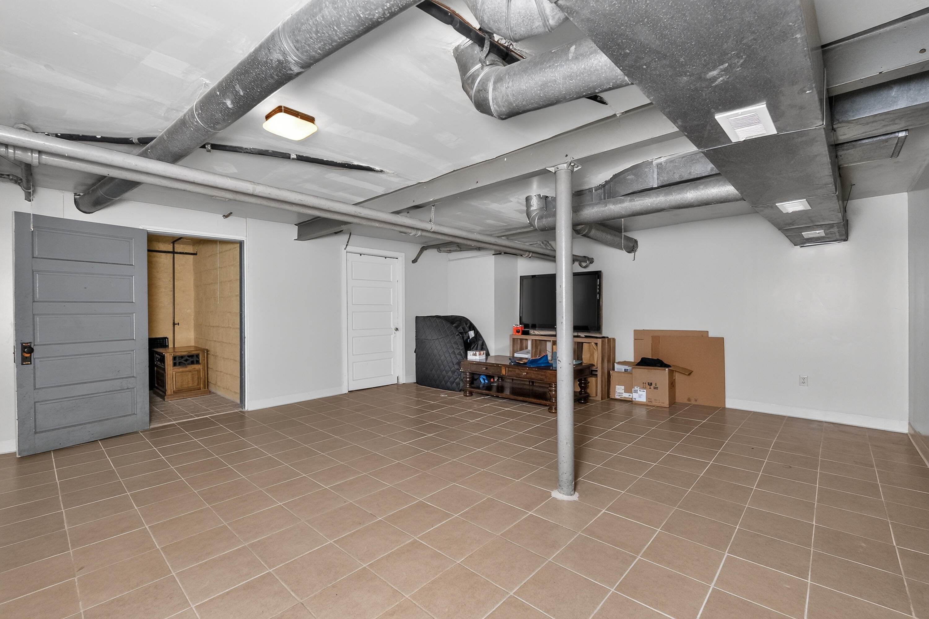 5 Pleasant Ridge Avenue