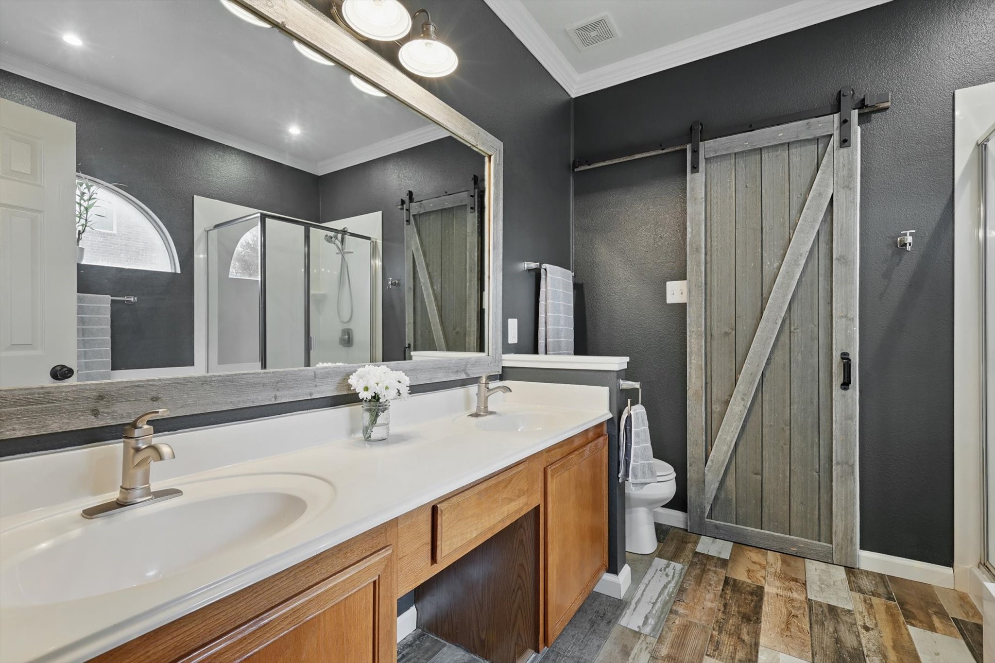 1128 Timberlake Lane
