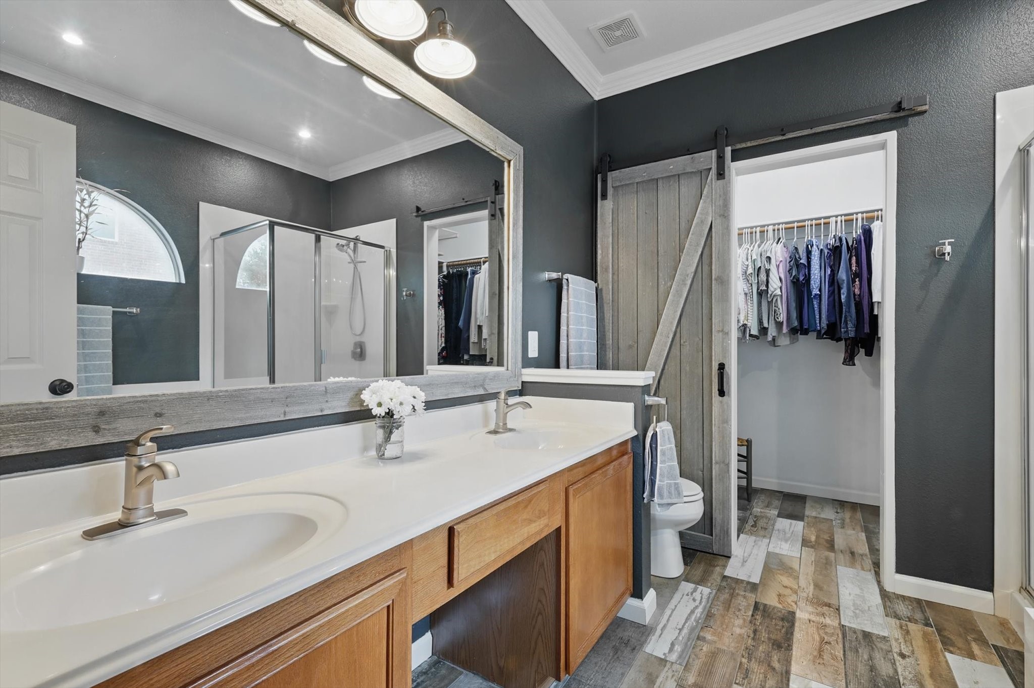 1128 Timberlake Lane