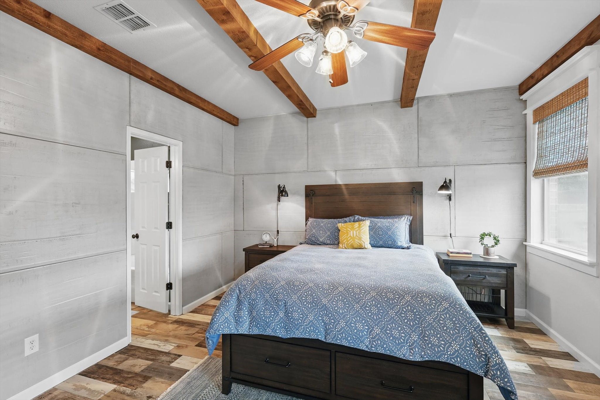 1128 Timberlake Lane