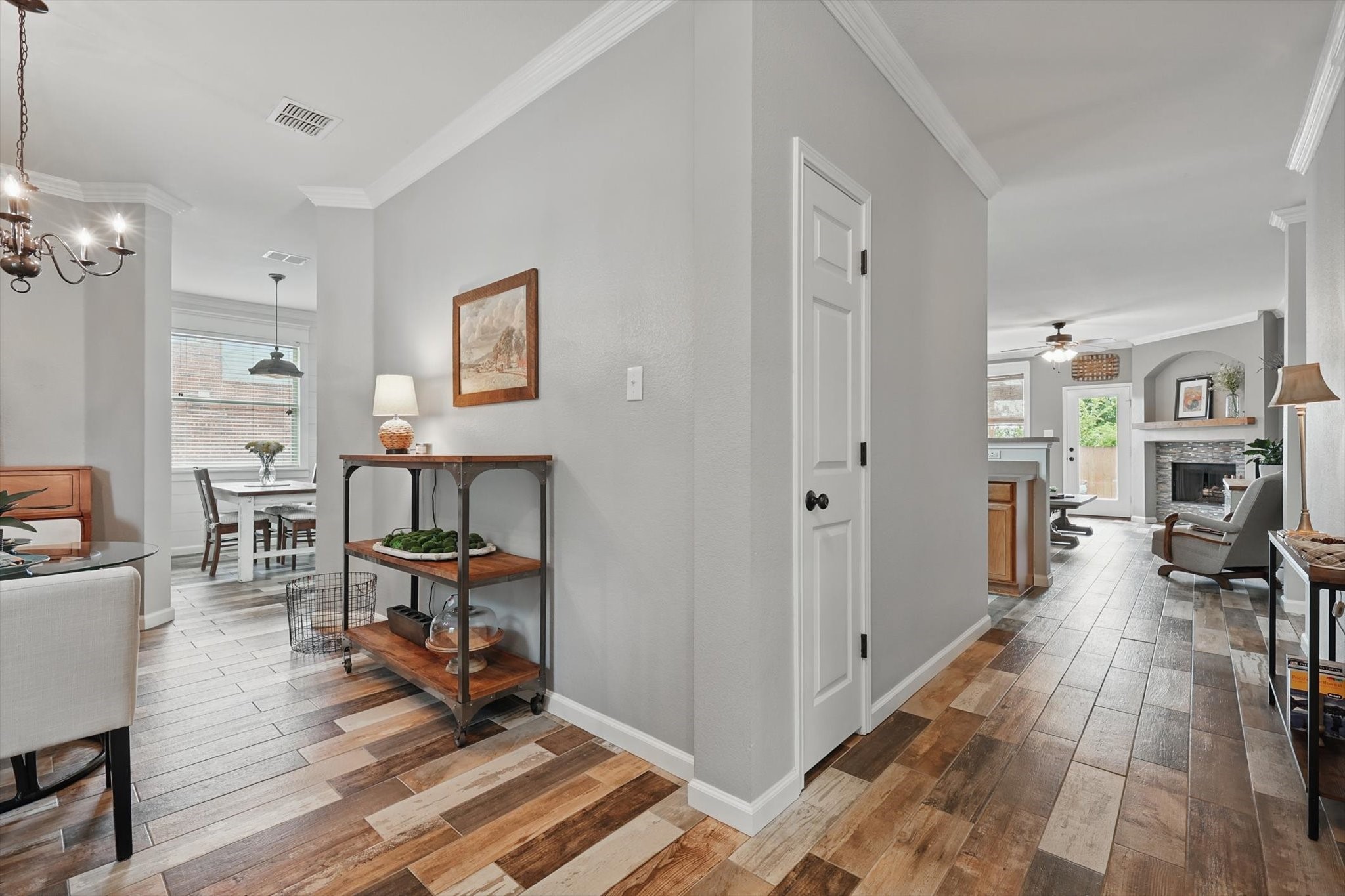 1128 Timberlake Lane
