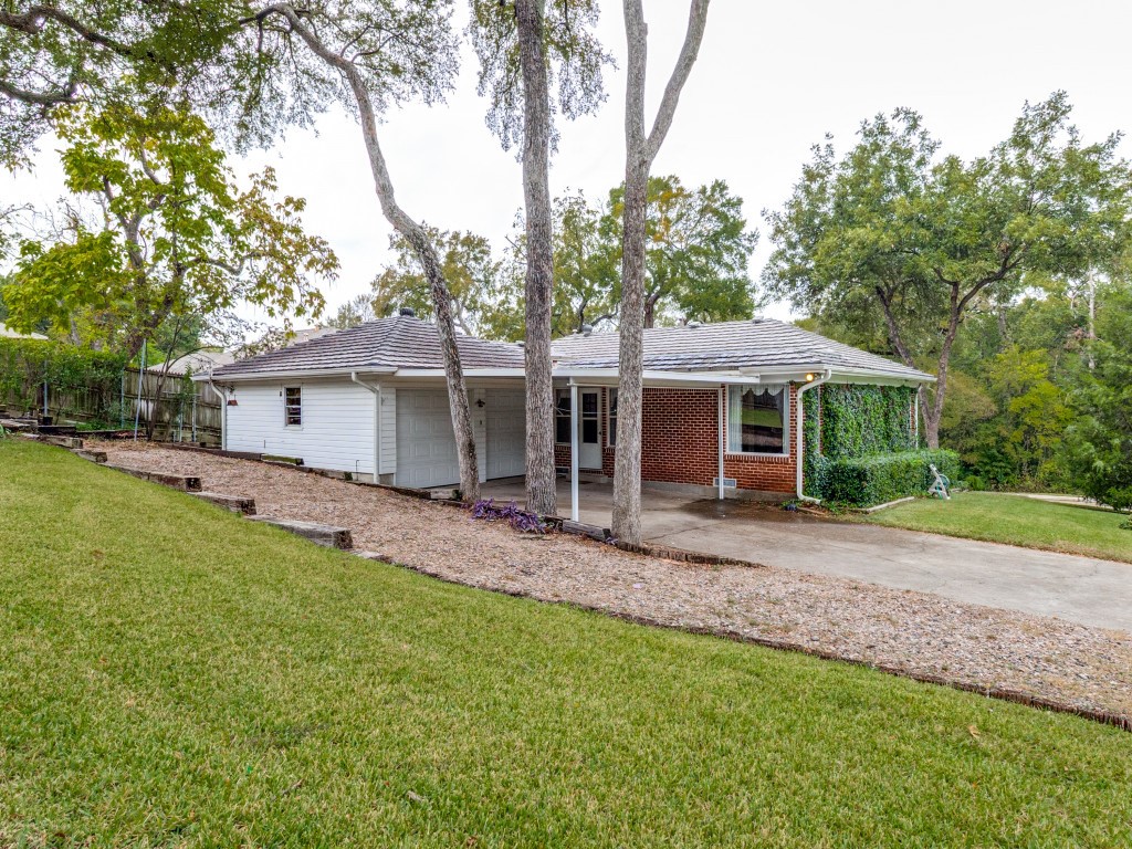 11016 Lippitt Avenue