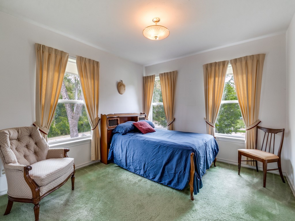 11016 Lippitt Avenue