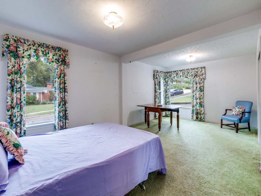 11016 Lippitt Avenue