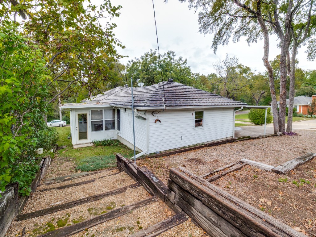 11016 Lippitt Avenue