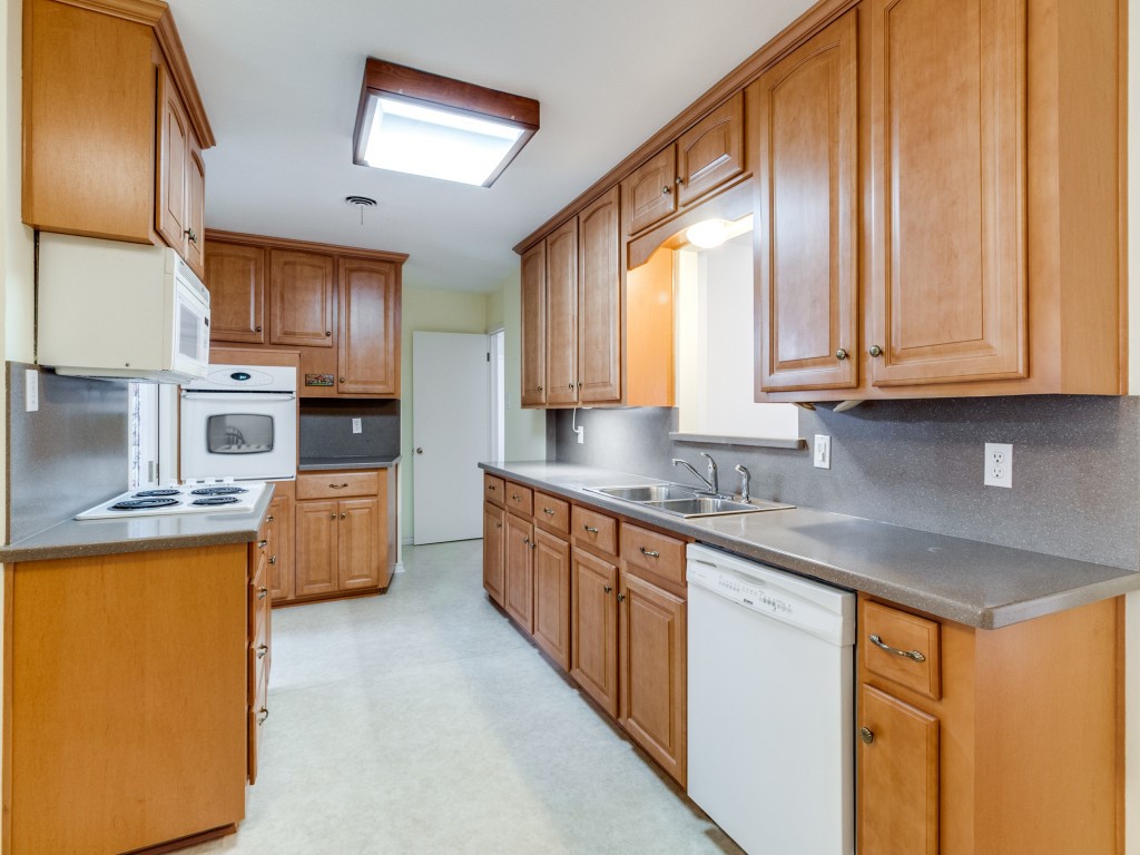 11016 Lippitt Avenue