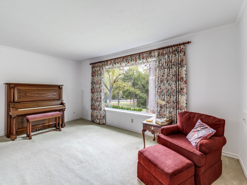 11016 Lippitt Avenue