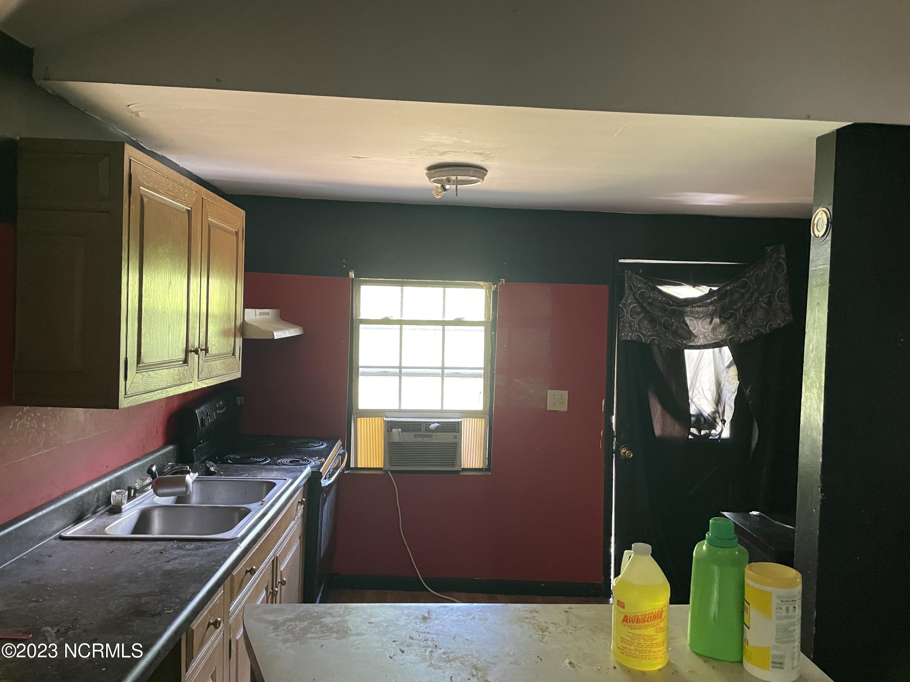 611 W Massachusetts Avenue