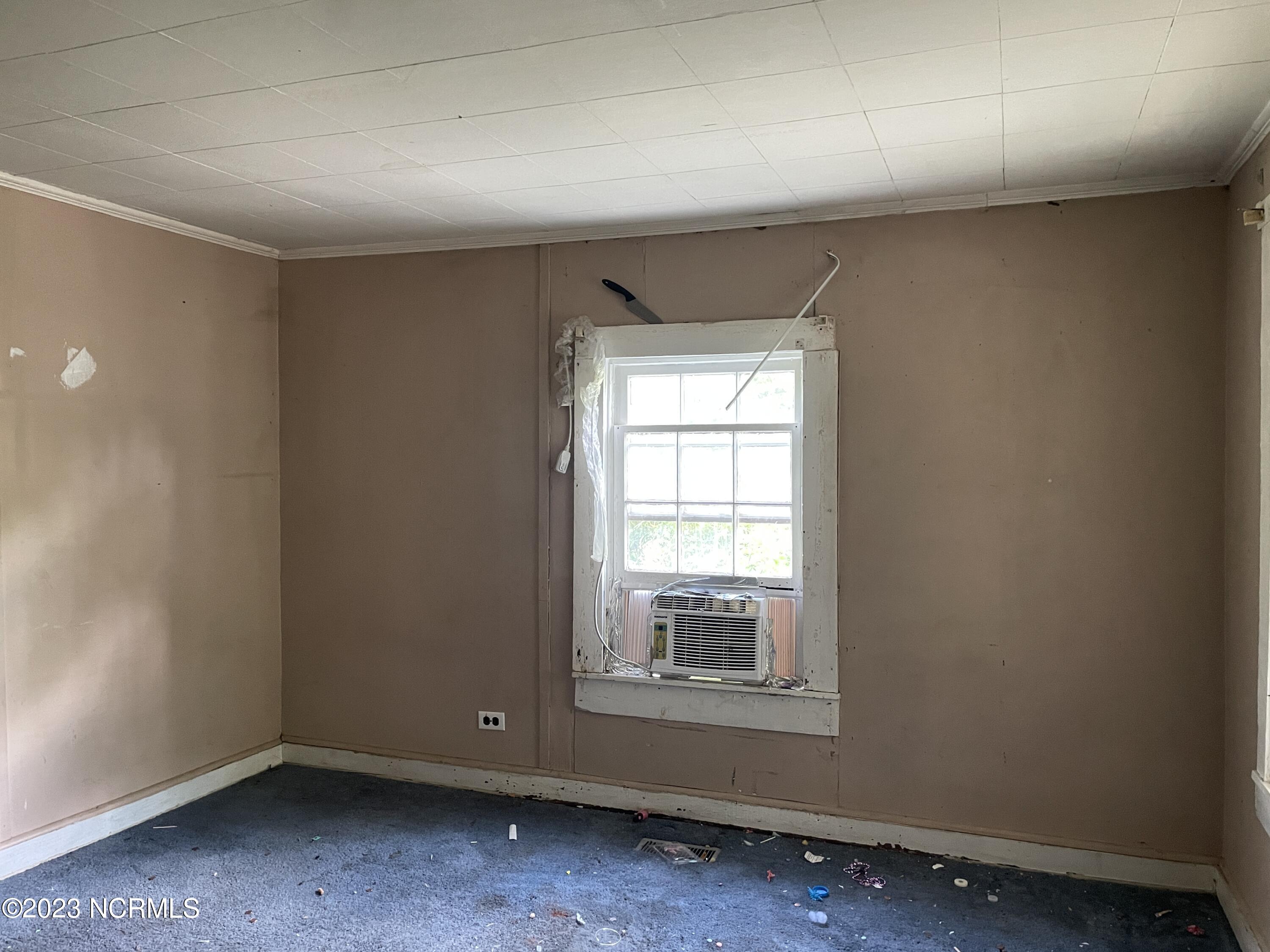 611 W Massachusetts Avenue