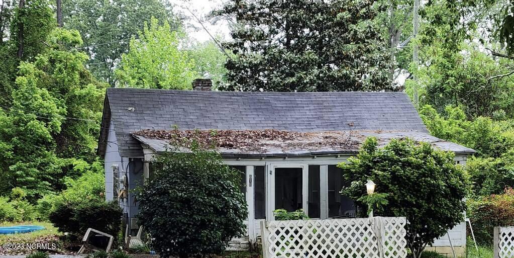 611 W Massachusetts Avenue