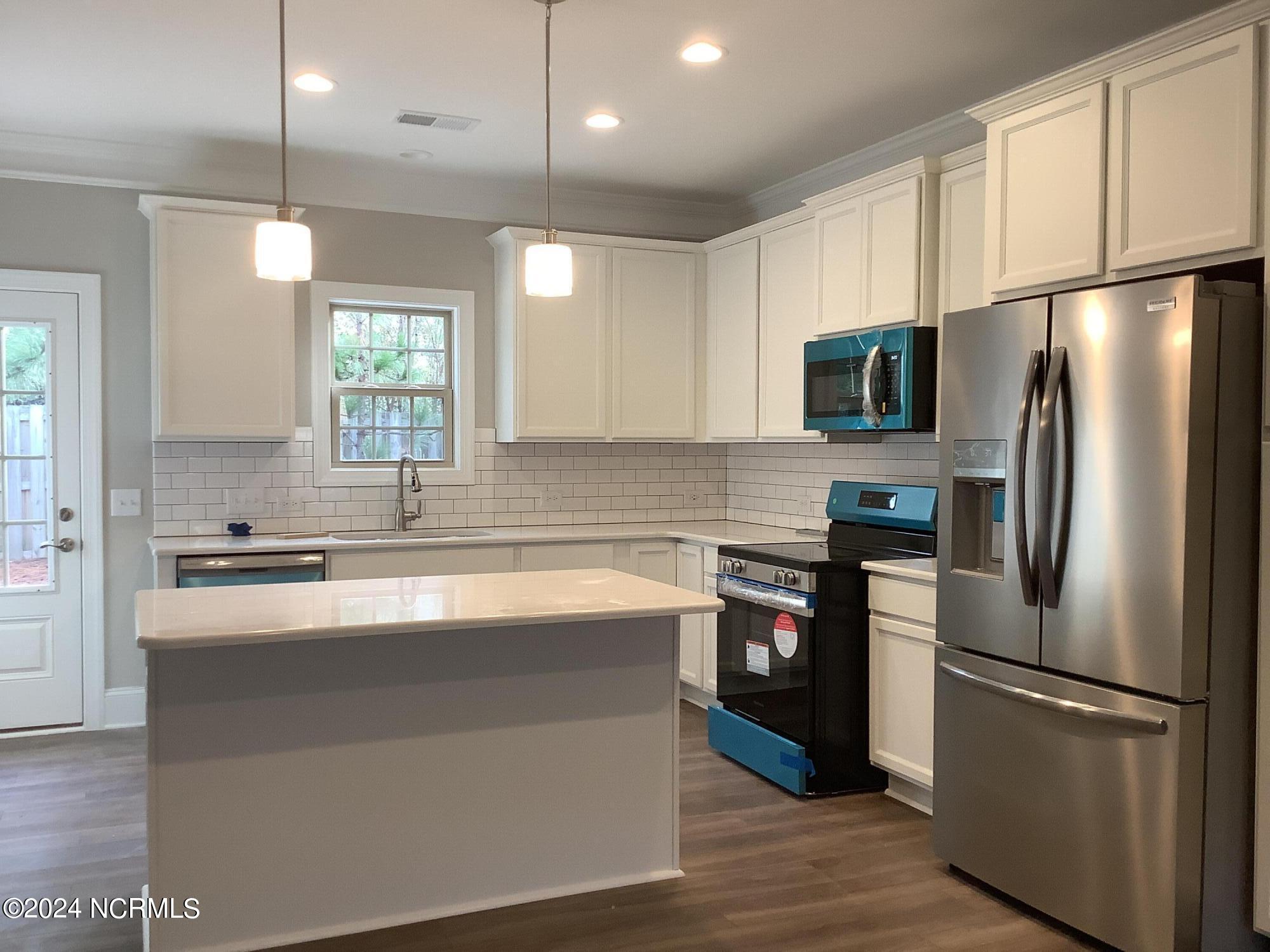 153 Lark Drive Unit: 36