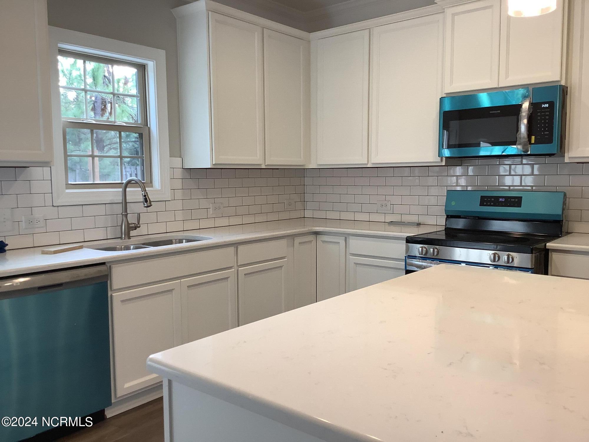 153 Lark Drive Unit: 36