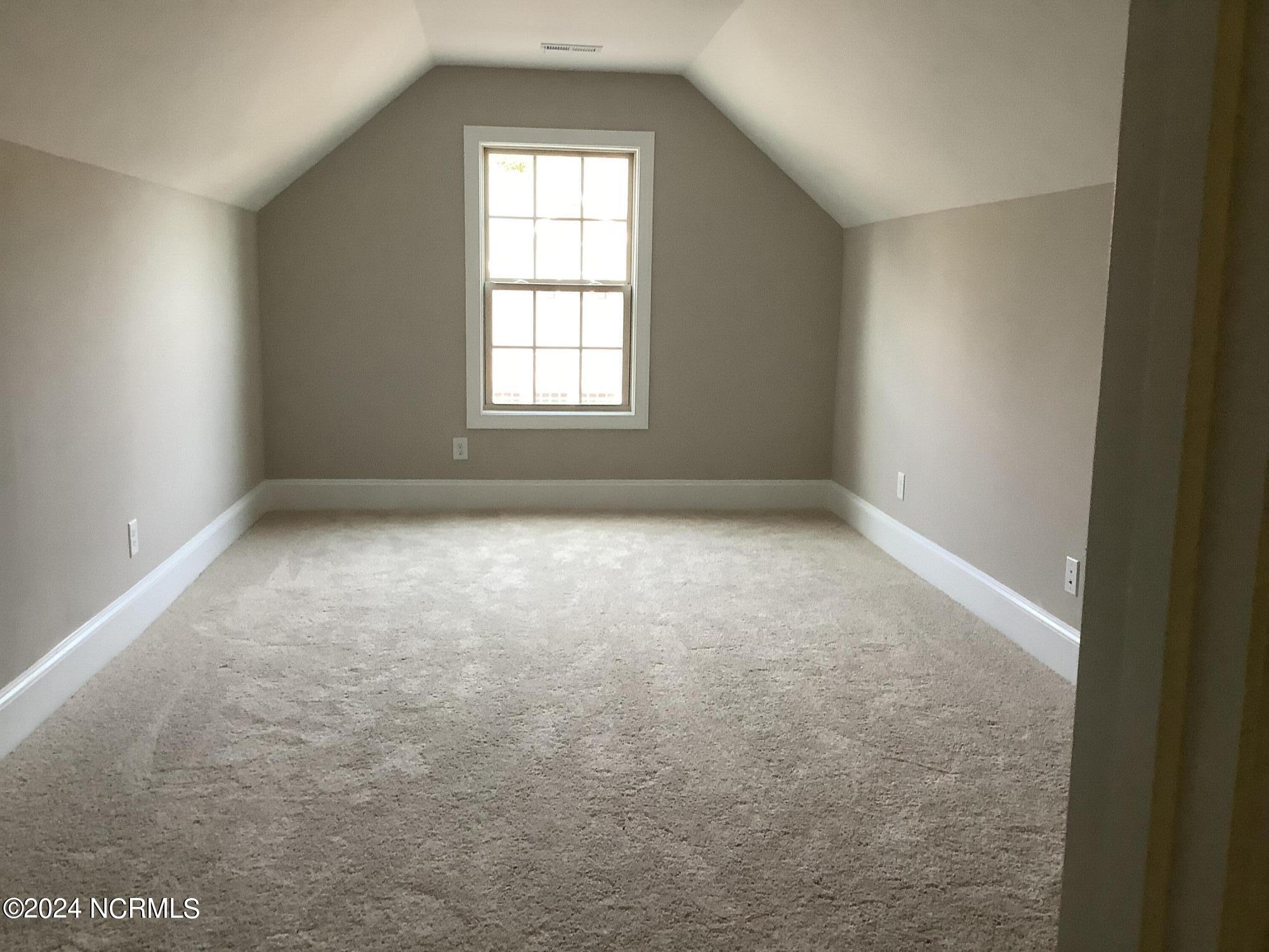 153 Lark Drive Unit: 36