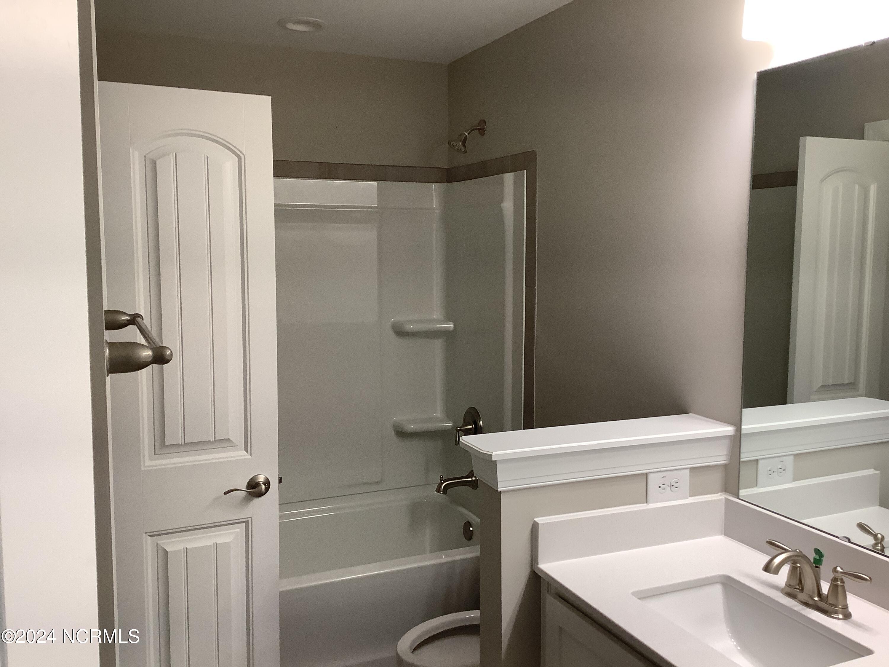 155 Lark Drive Unit: 37