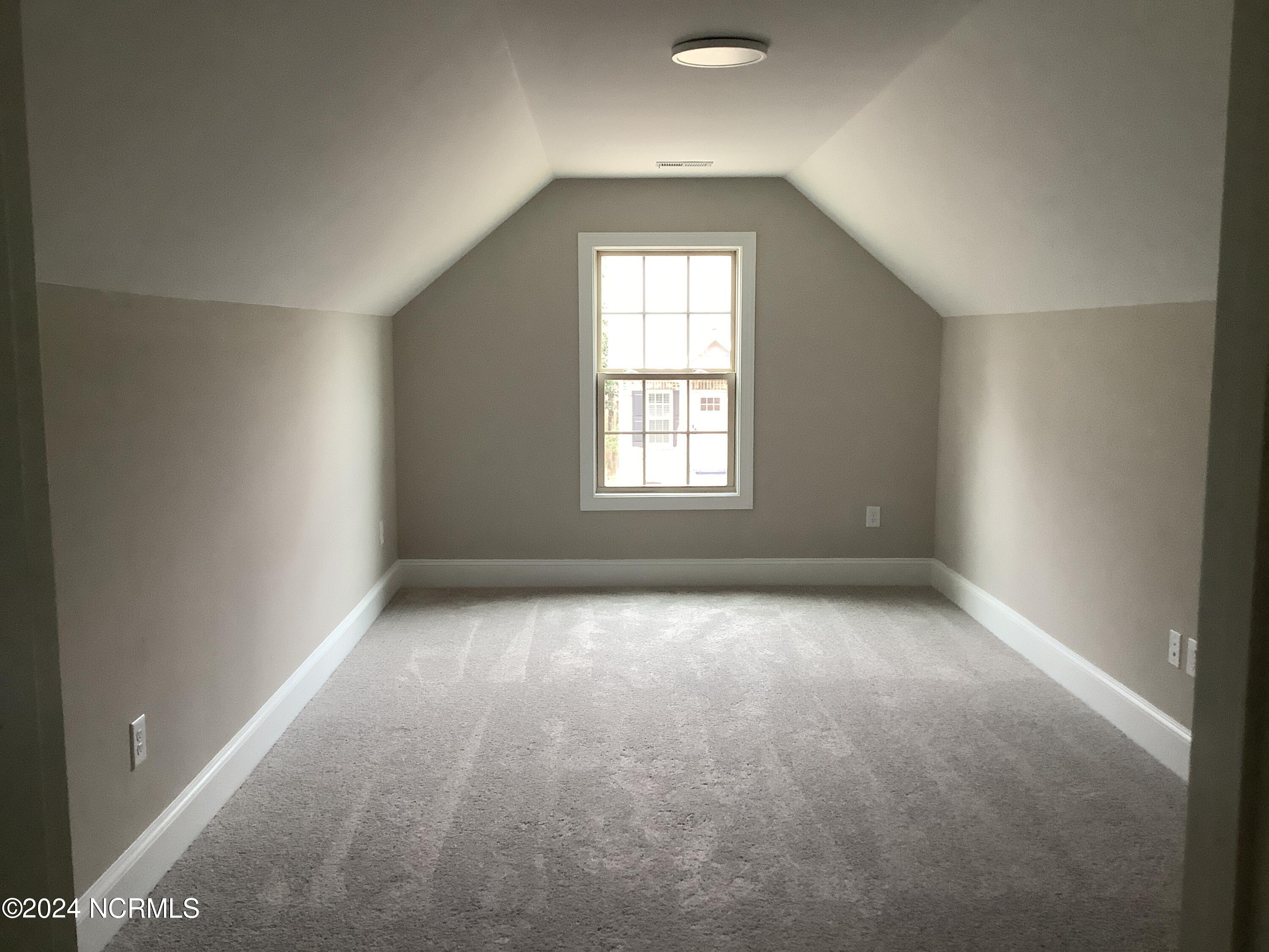 161 Lark Drive Unit: 38