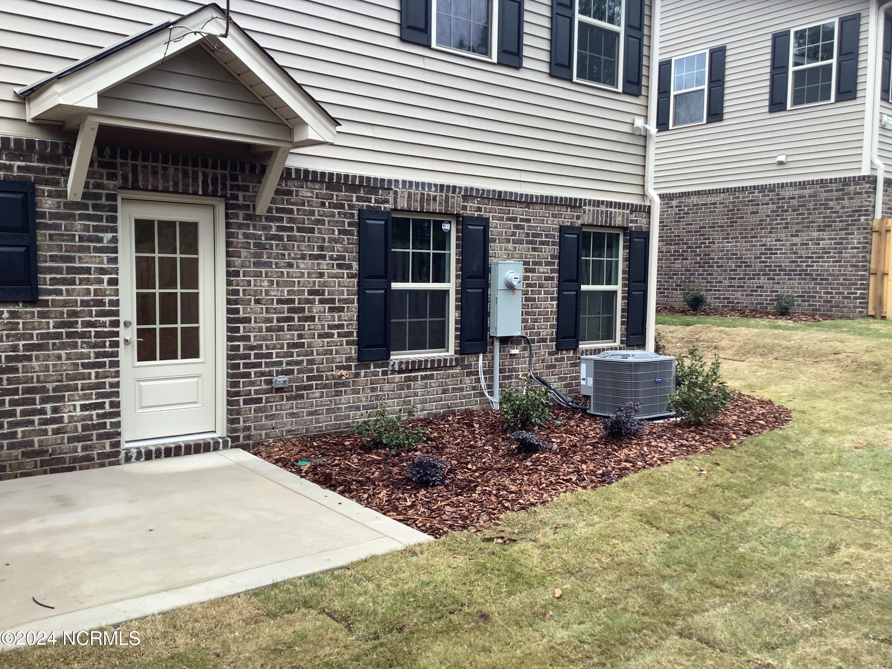 161 Lark Drive Unit: 38