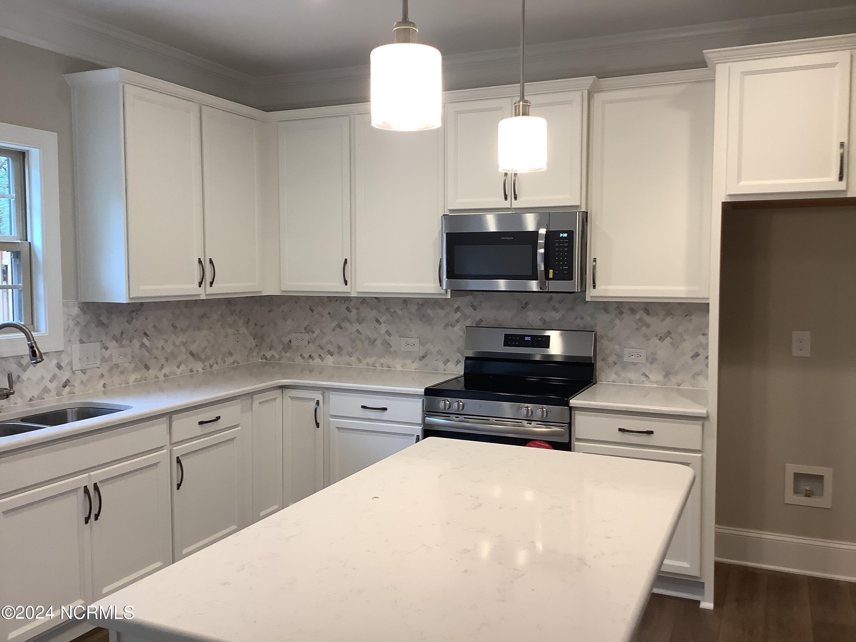 161 Lark Drive Unit: 38