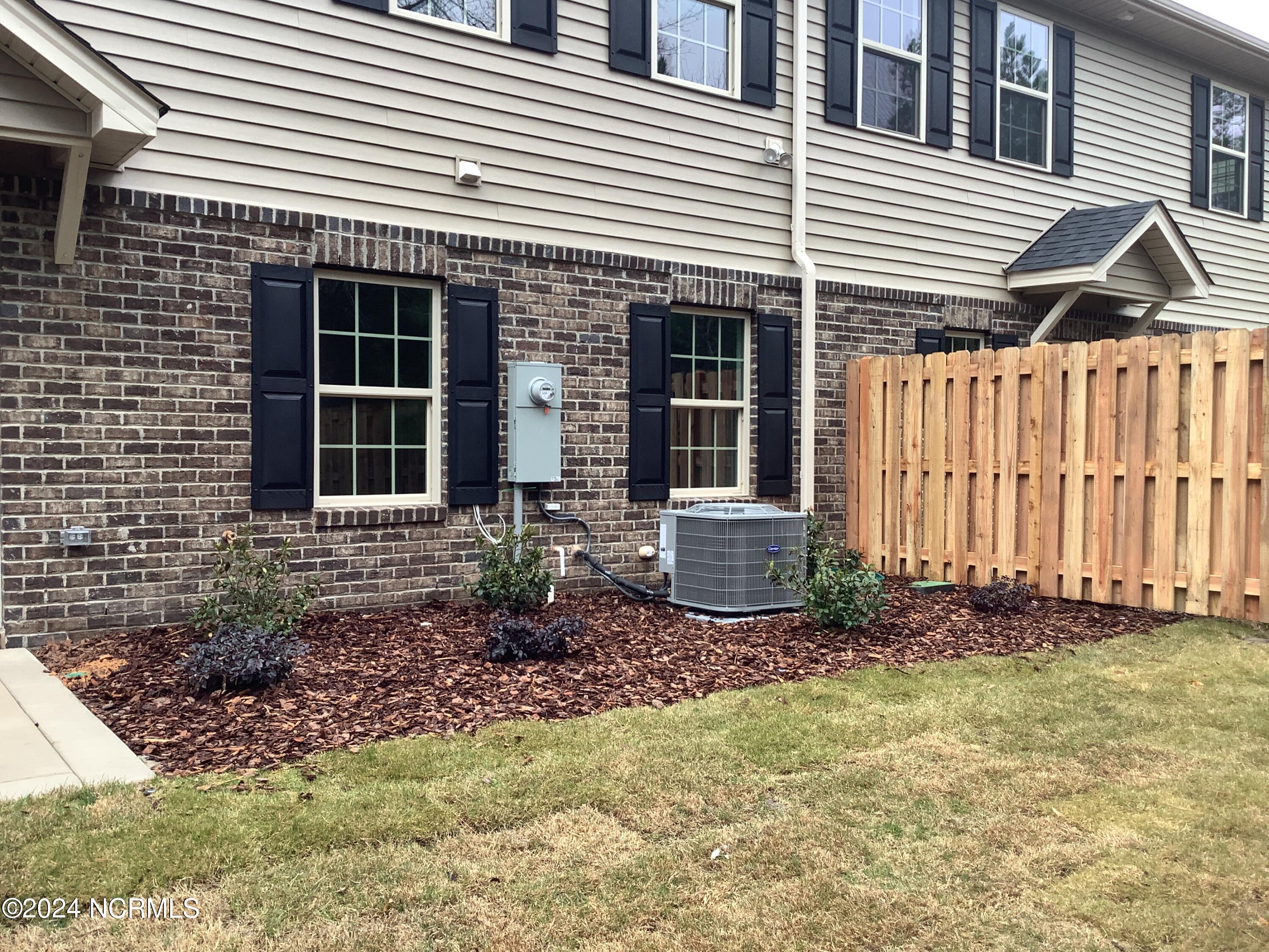 163 Lark Drive Unit: 39