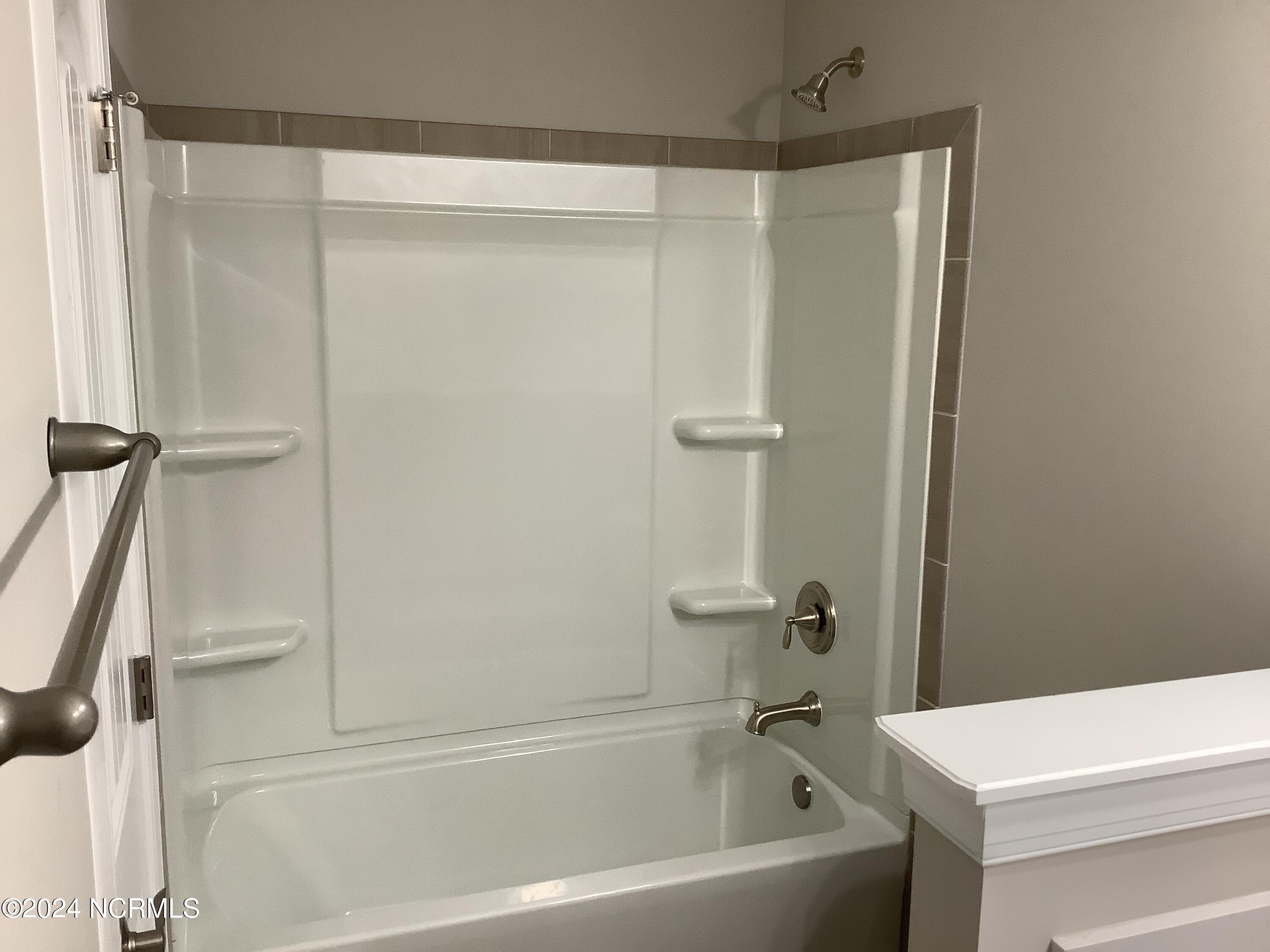 165 Lark Drive Unit: 40