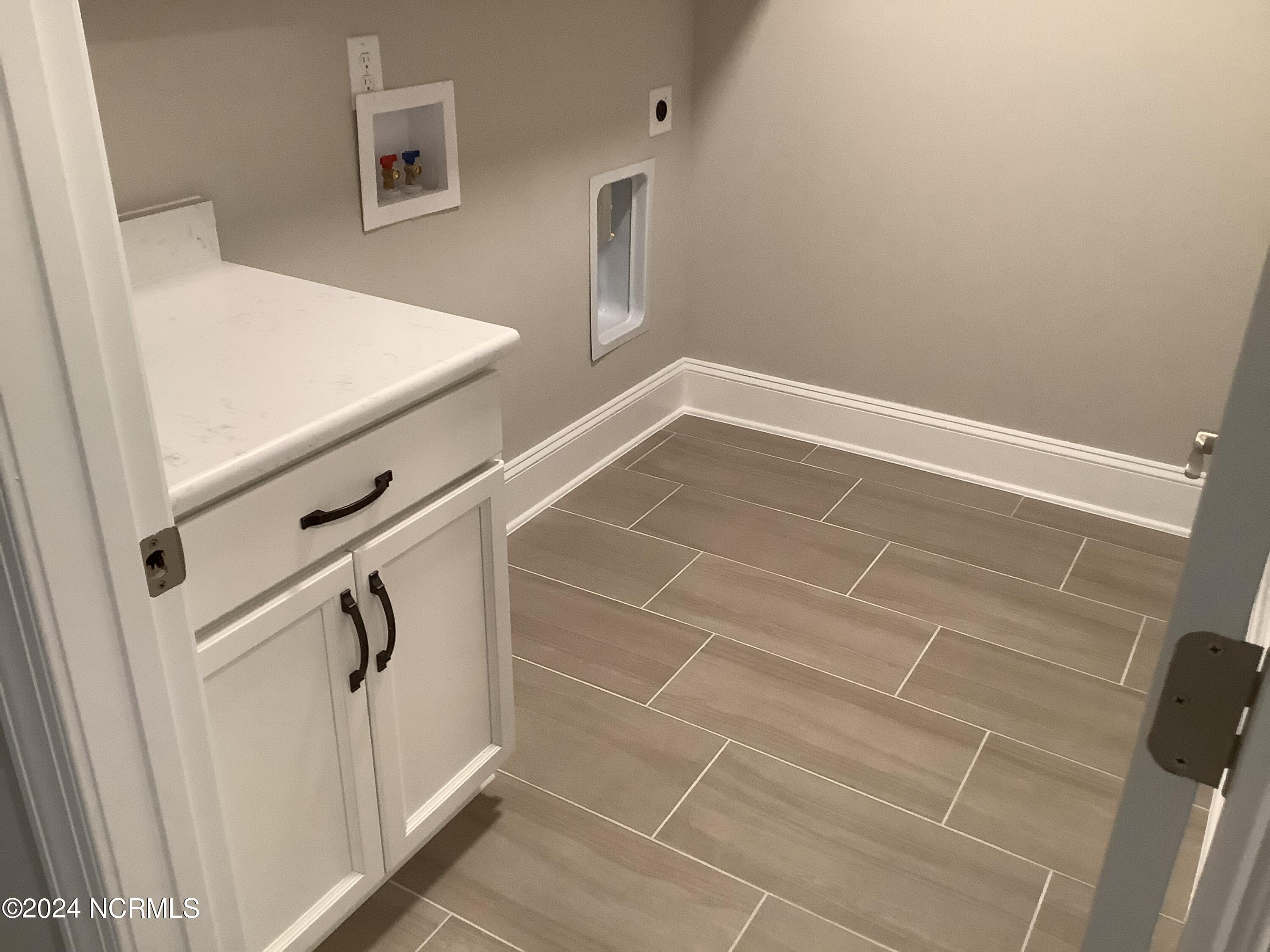 165 Lark Drive Unit: 40