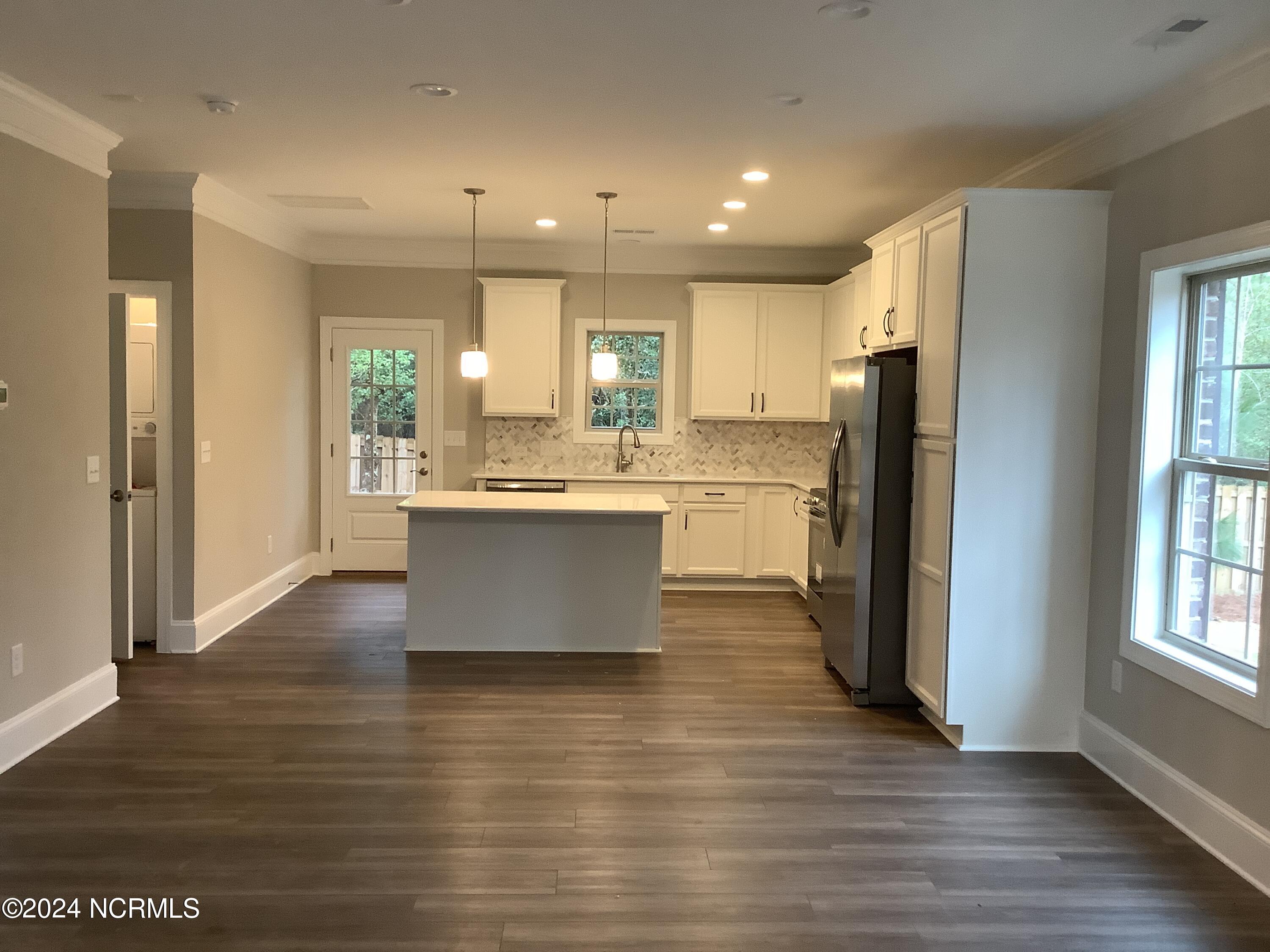 165 Lark Drive Unit: 40