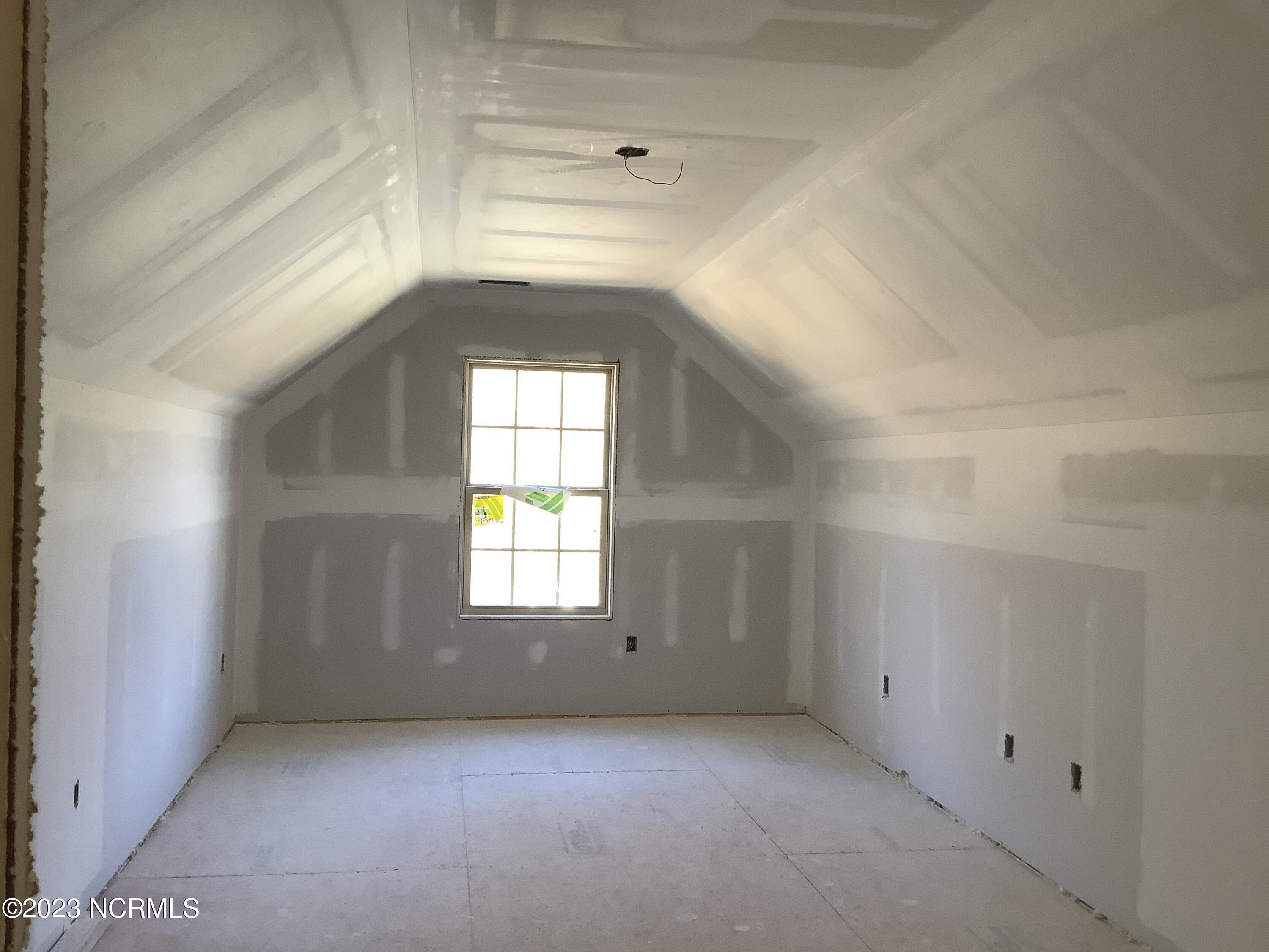 165 Lark Drive Unit: 40