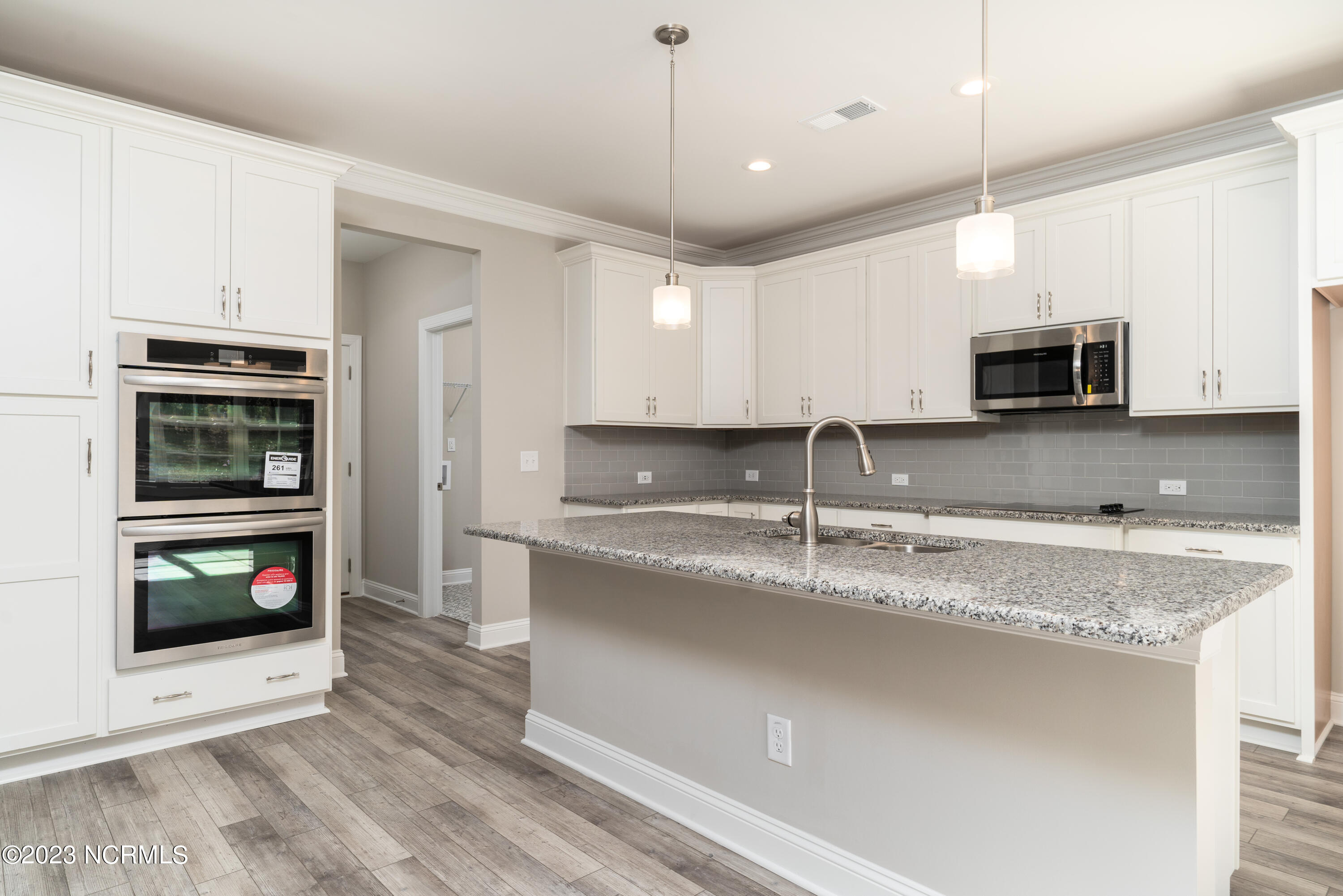 400 Piney Oak Drive Unit: 54