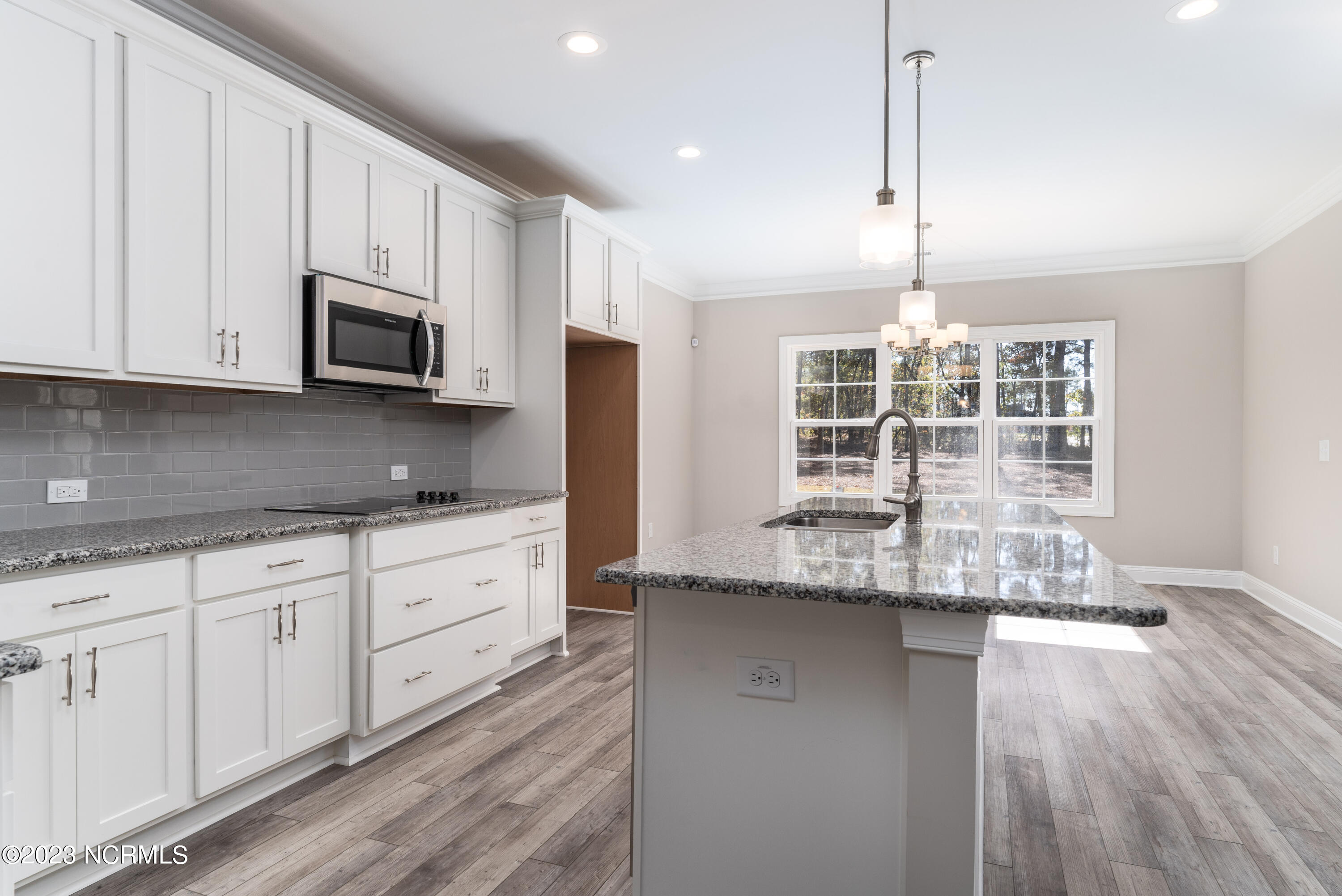 400 Piney Oak Drive Unit: 54