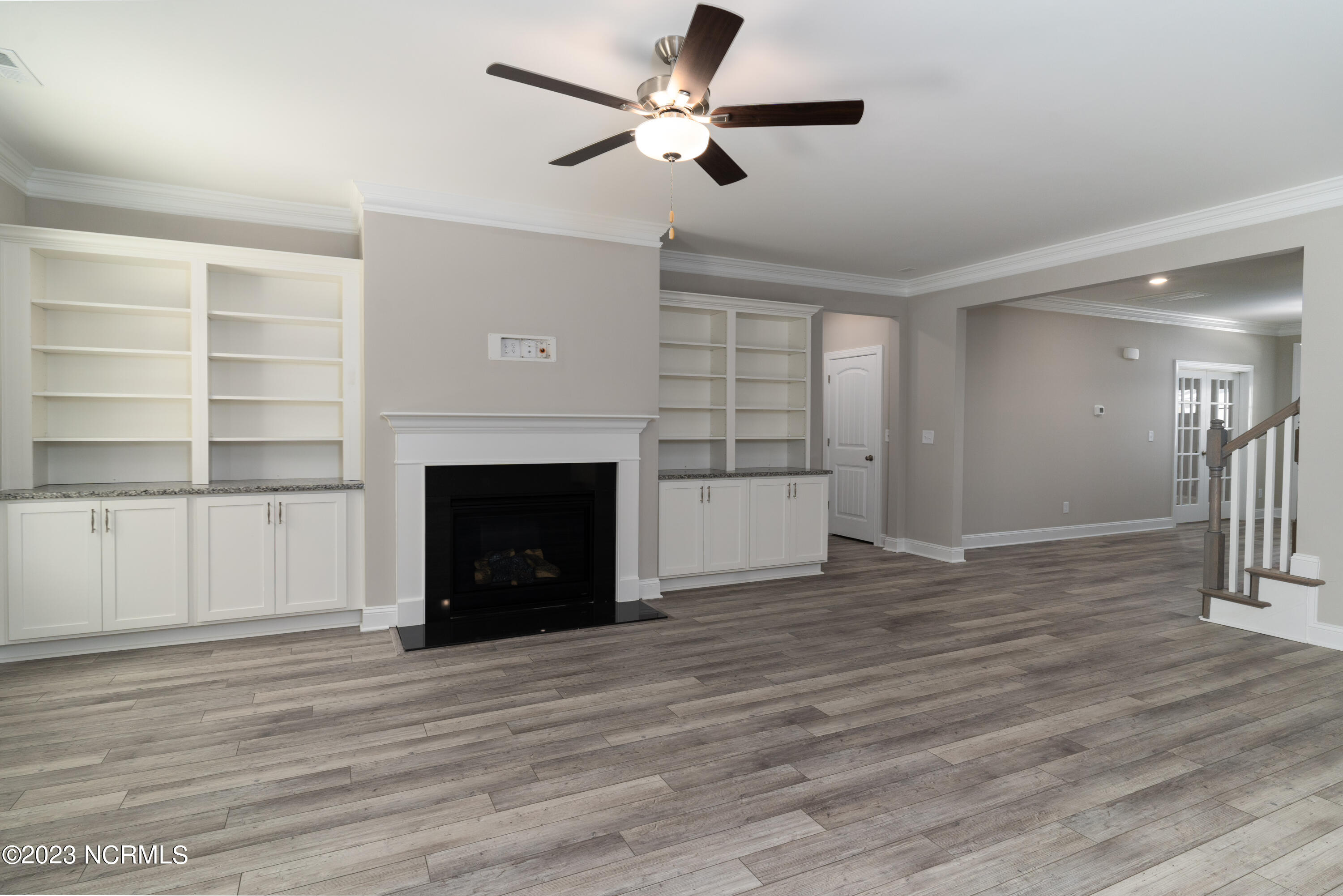 400 Piney Oak Drive Unit: 54