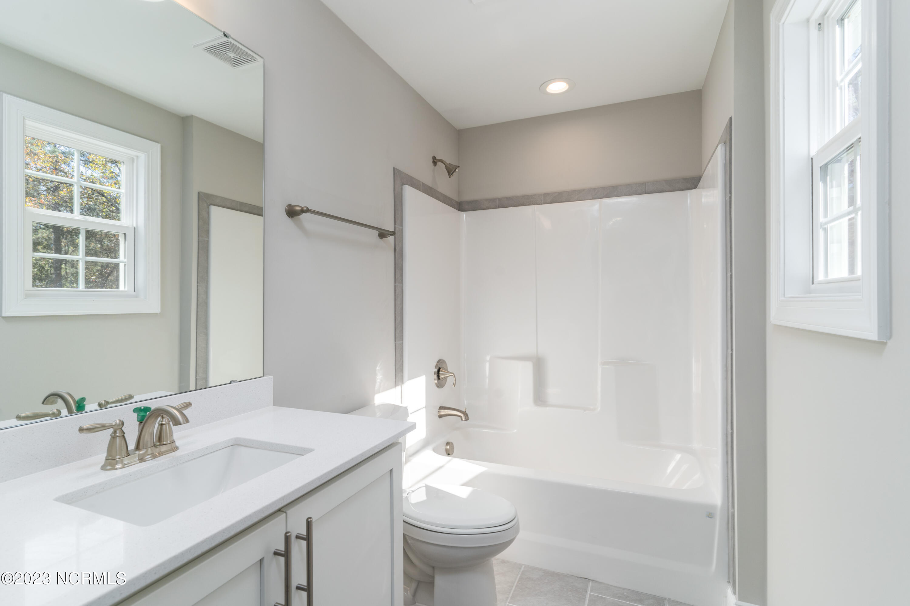 400 Piney Oak Drive Unit: 54