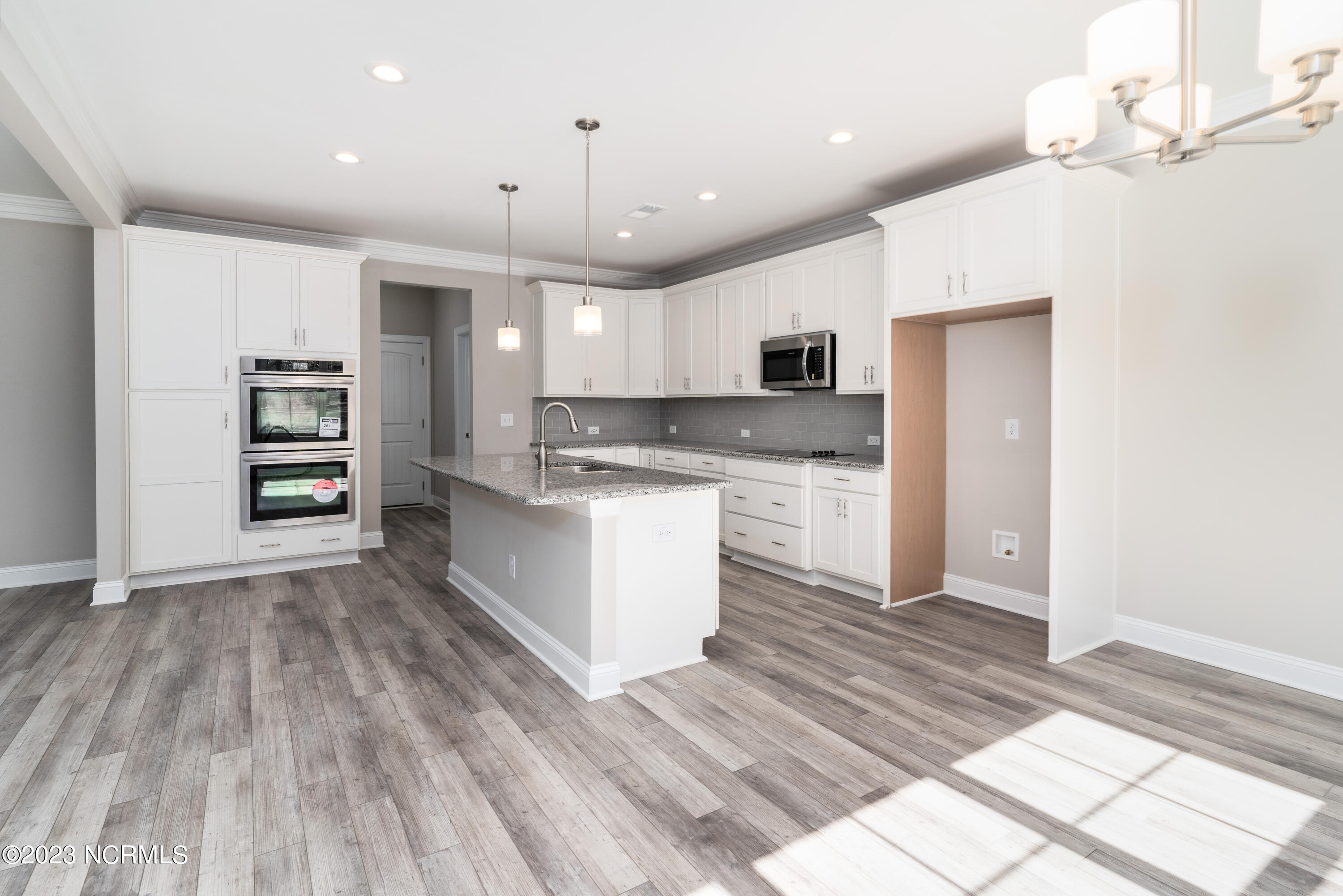 400 Piney Oak Drive Unit: 54