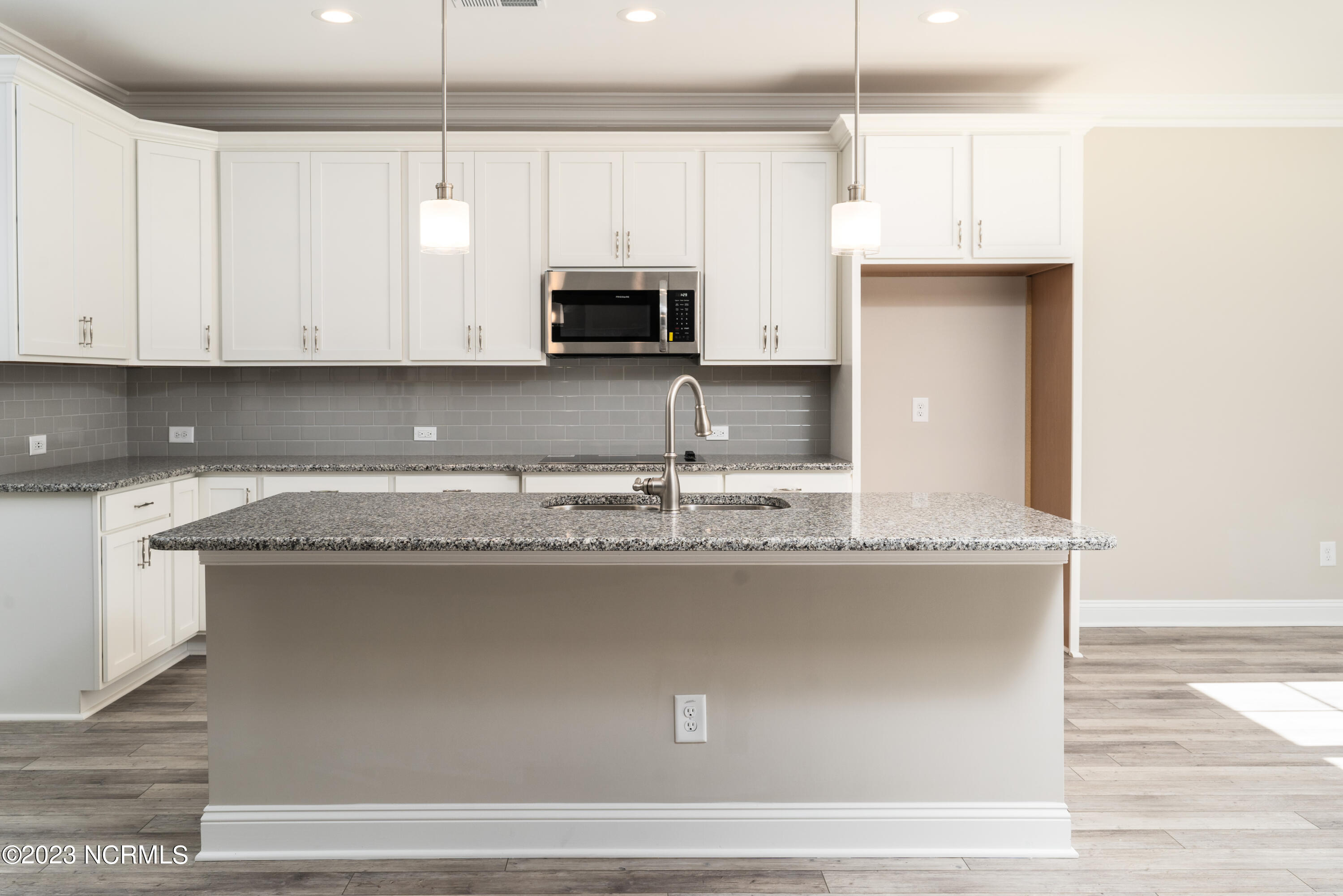 400 Piney Oak Drive Unit: 54