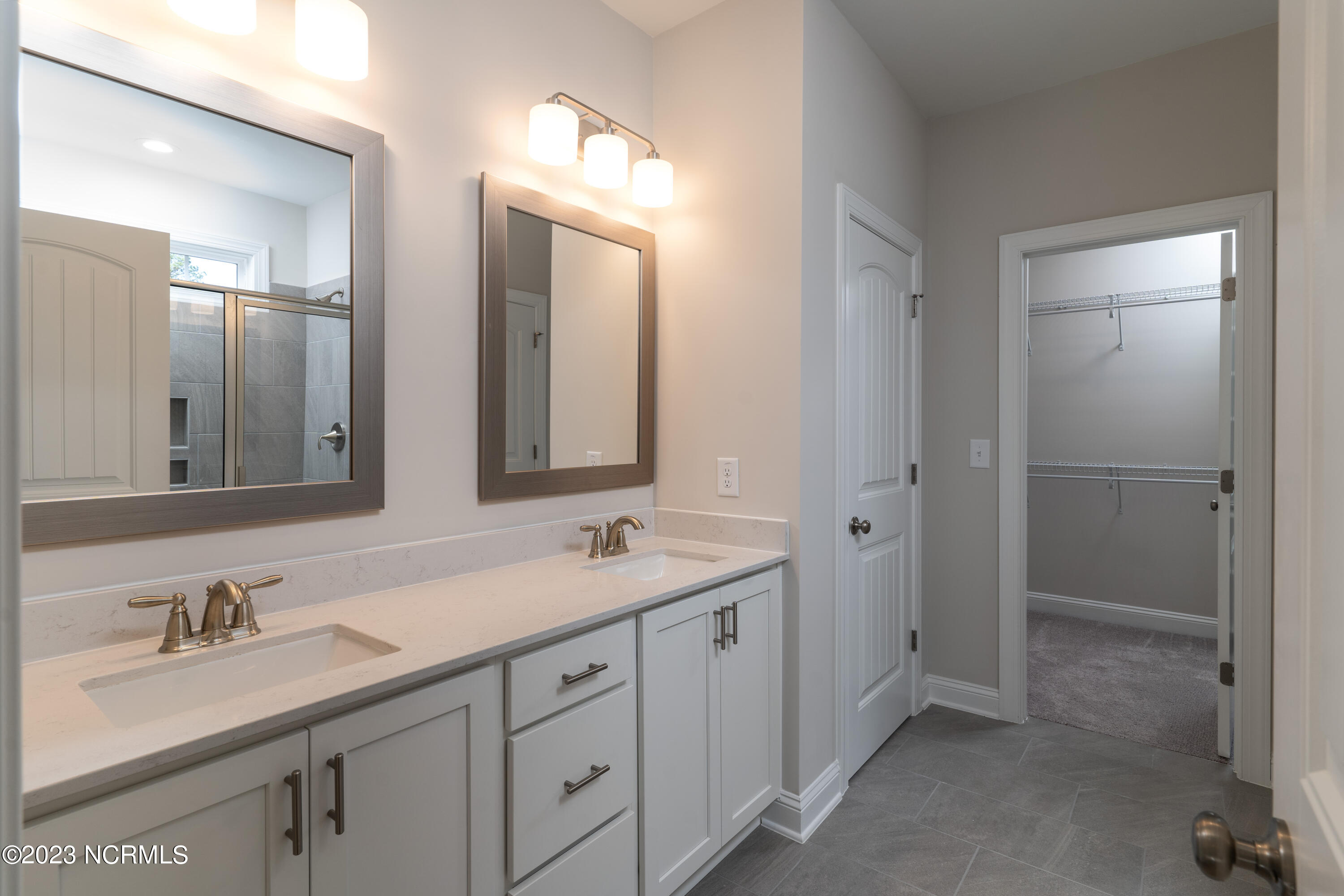 401 Piney Oak Drive Unit: 53