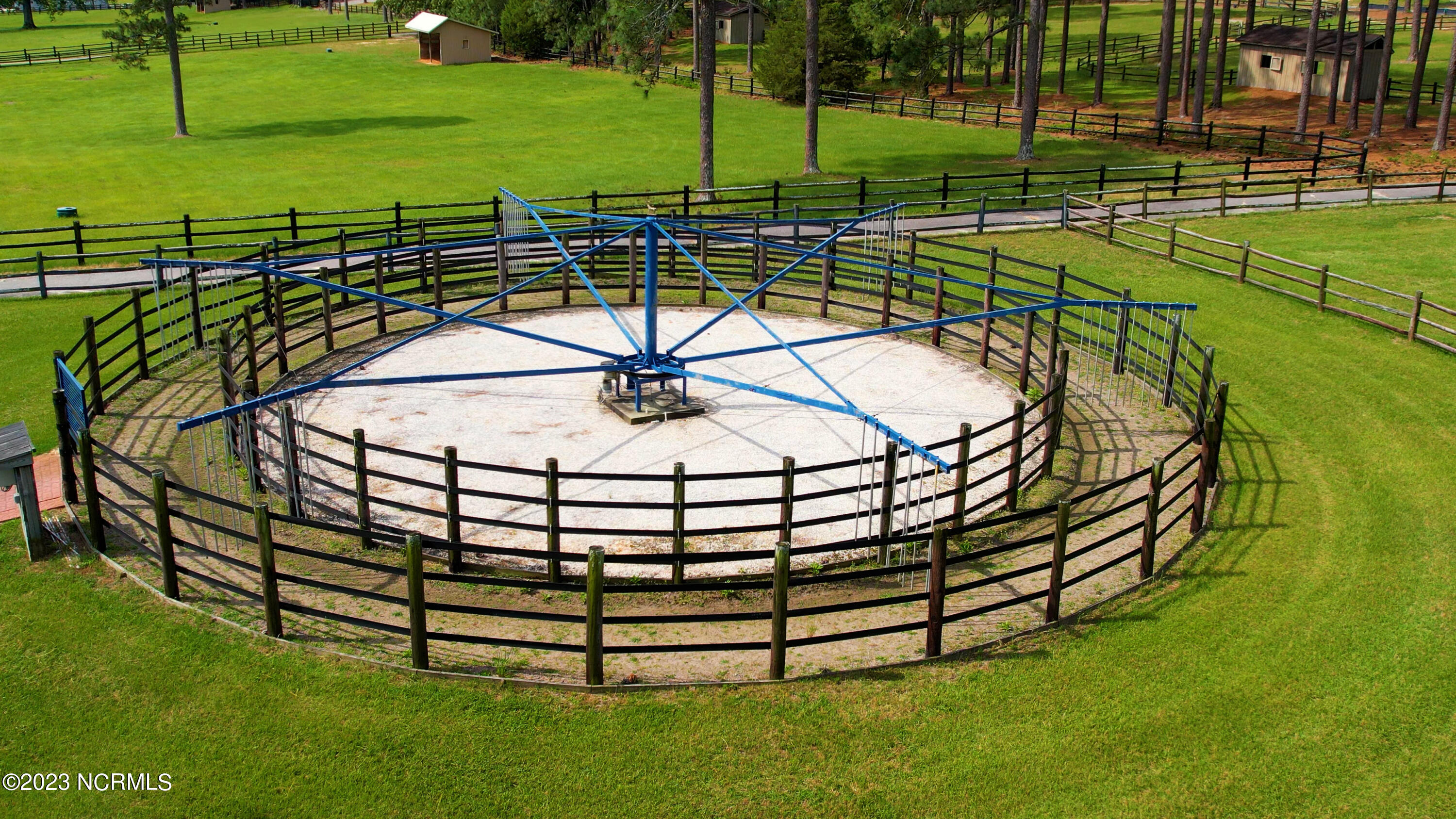 222 Cross Country Lane