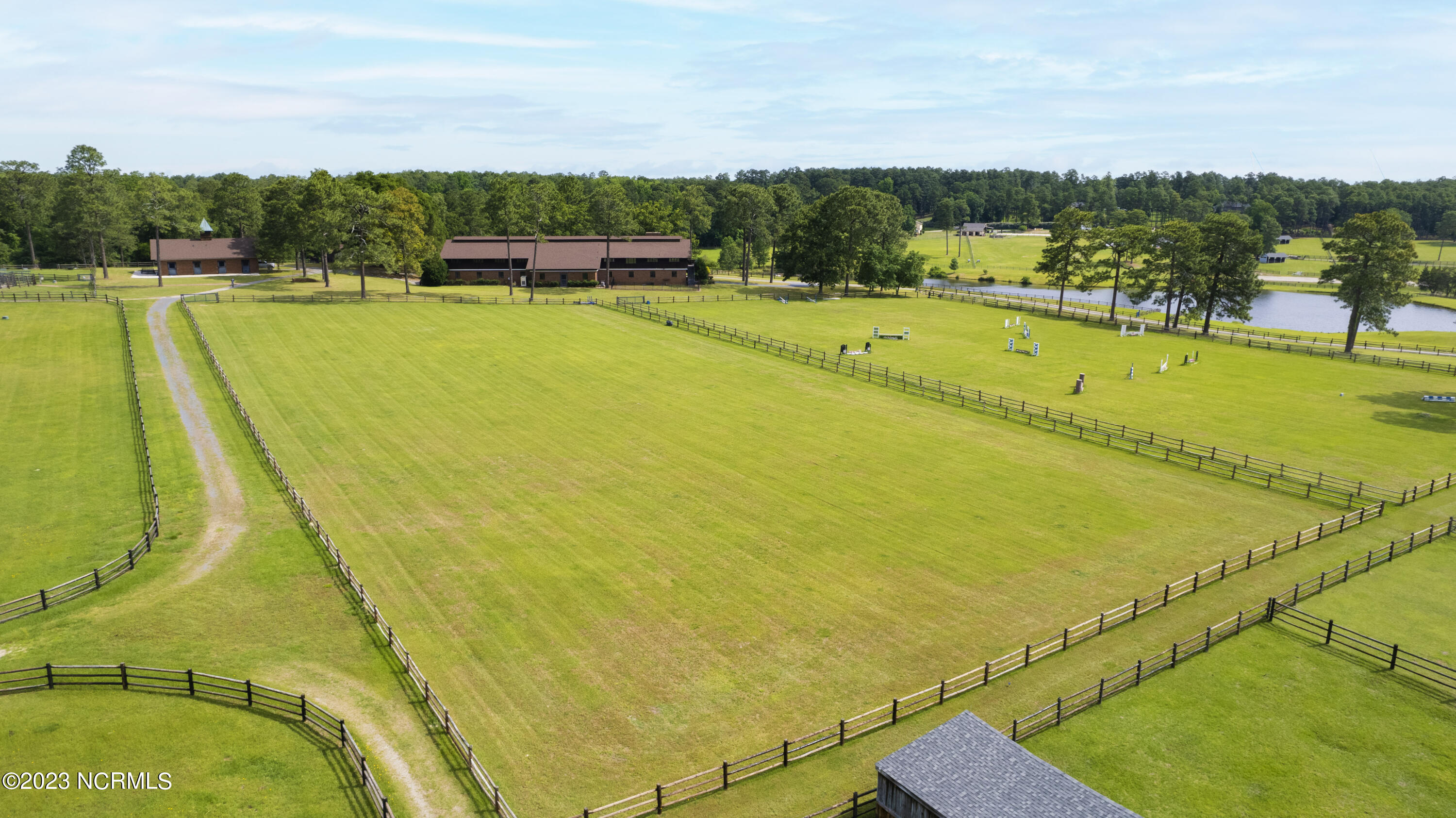 222 Cross Country Lane