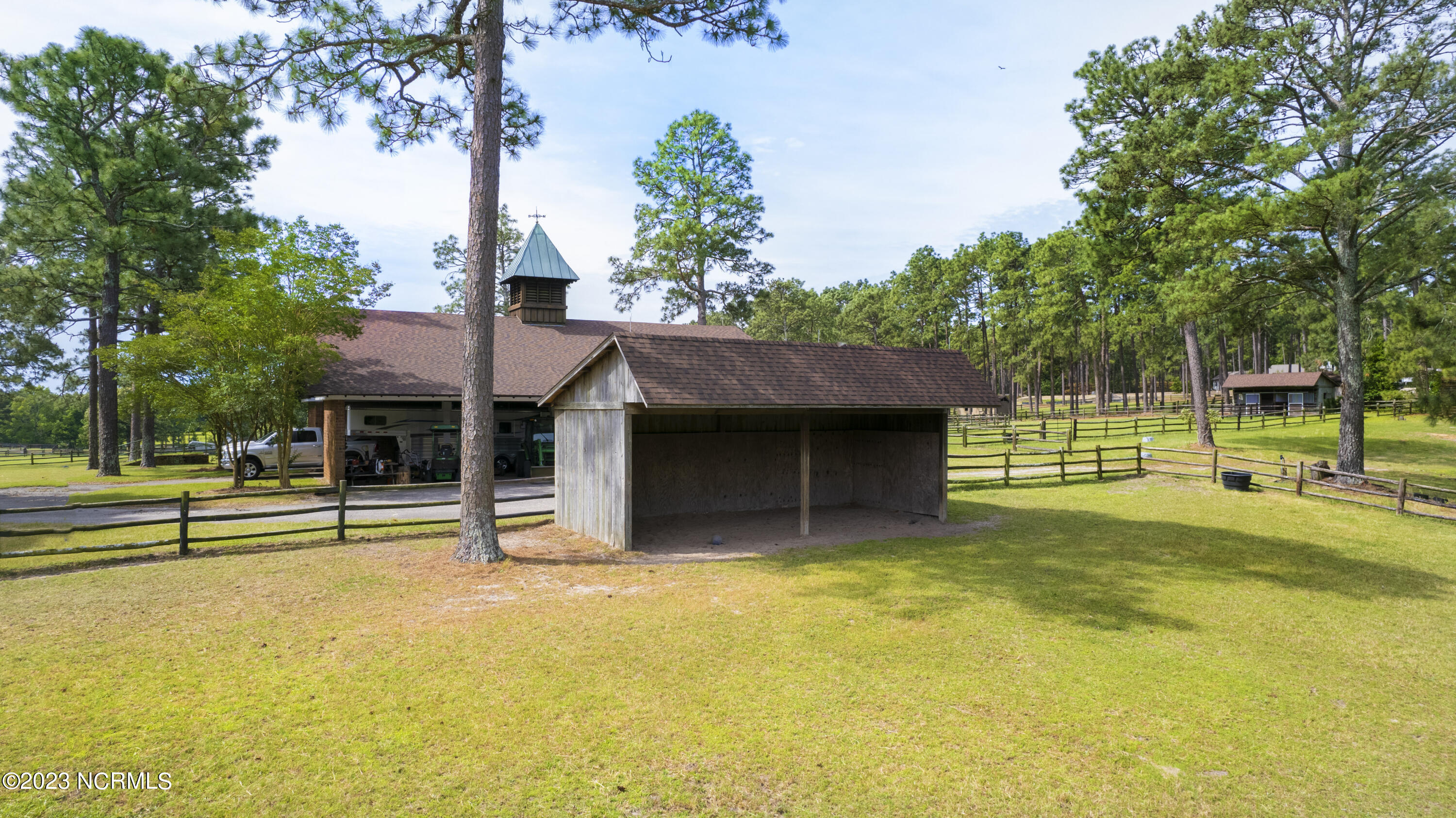 222 Cross Country Lane