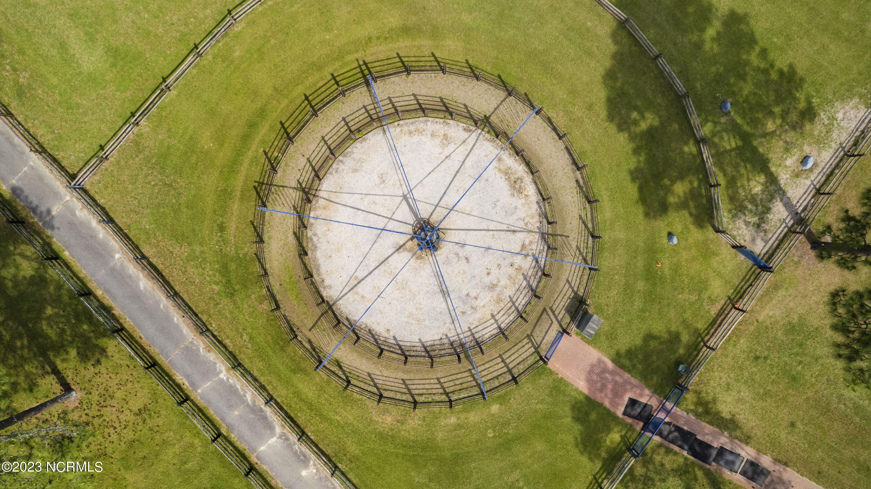 222 Cross Country Lane