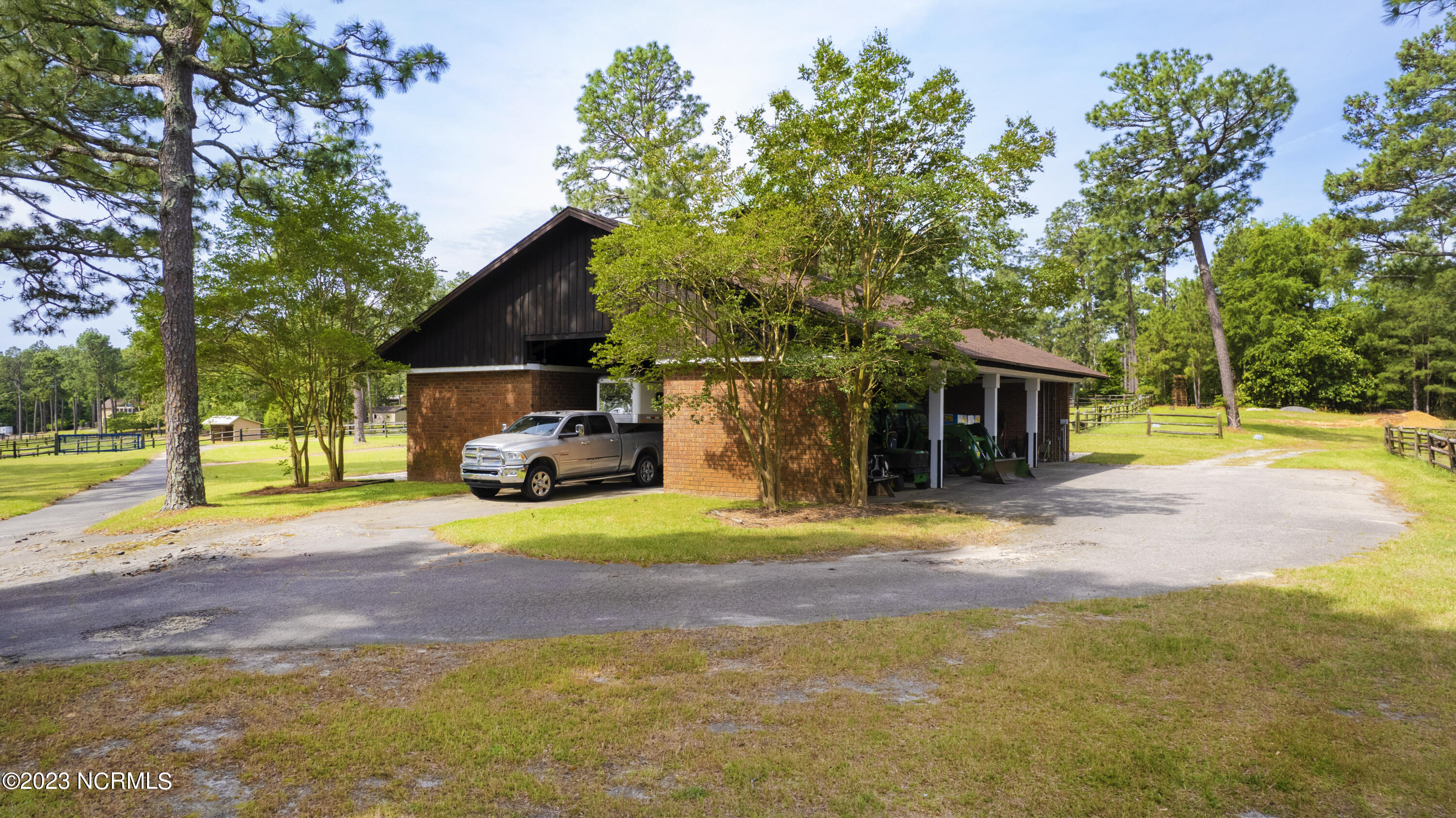 222 Cross Country Lane