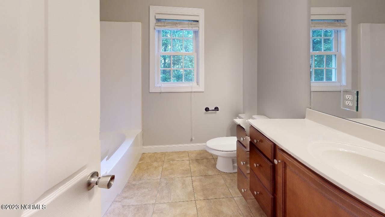 31 Deerwood Lane Unit: 14