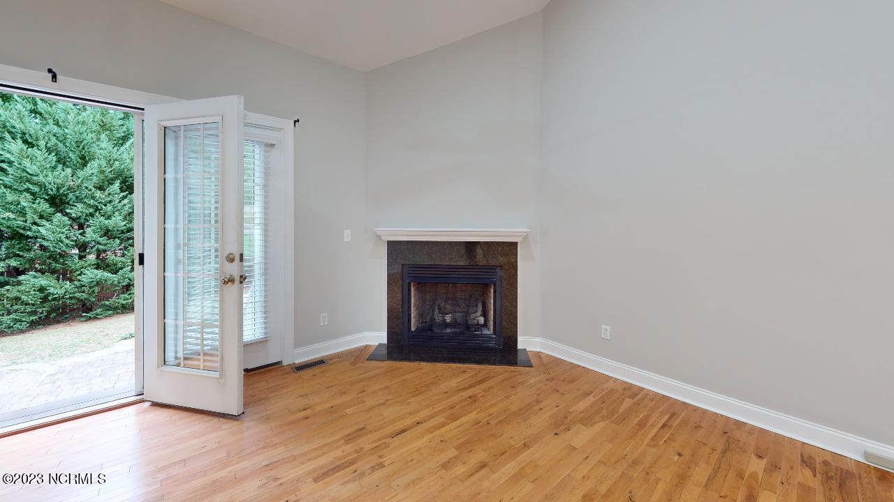 31 Deerwood Lane Unit: 14