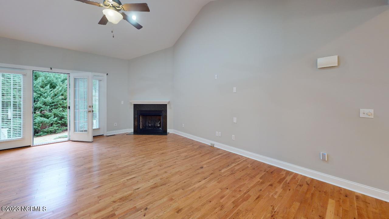 31 Deerwood Lane Unit: 14