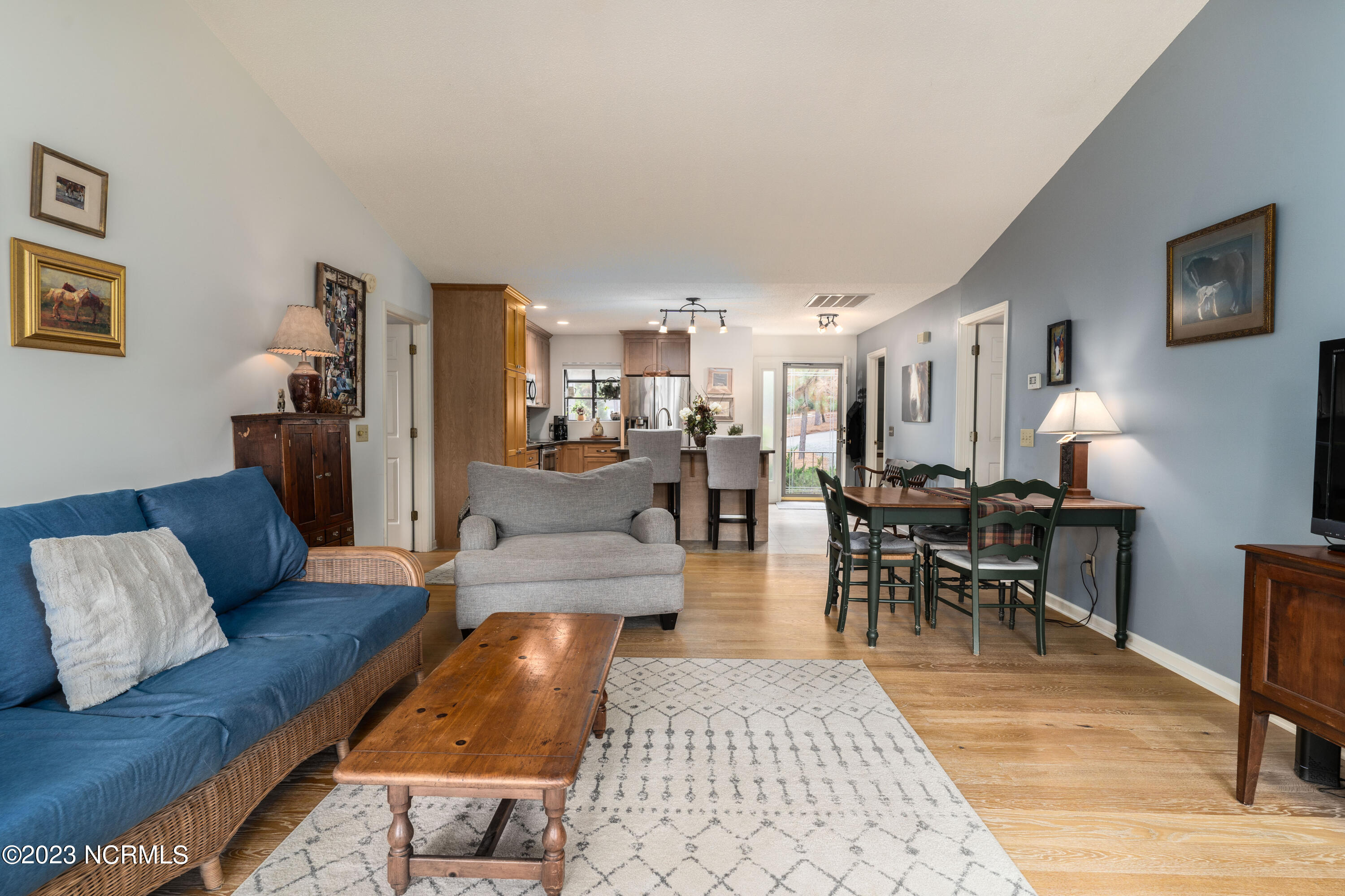 35 Glen Abbey Trail