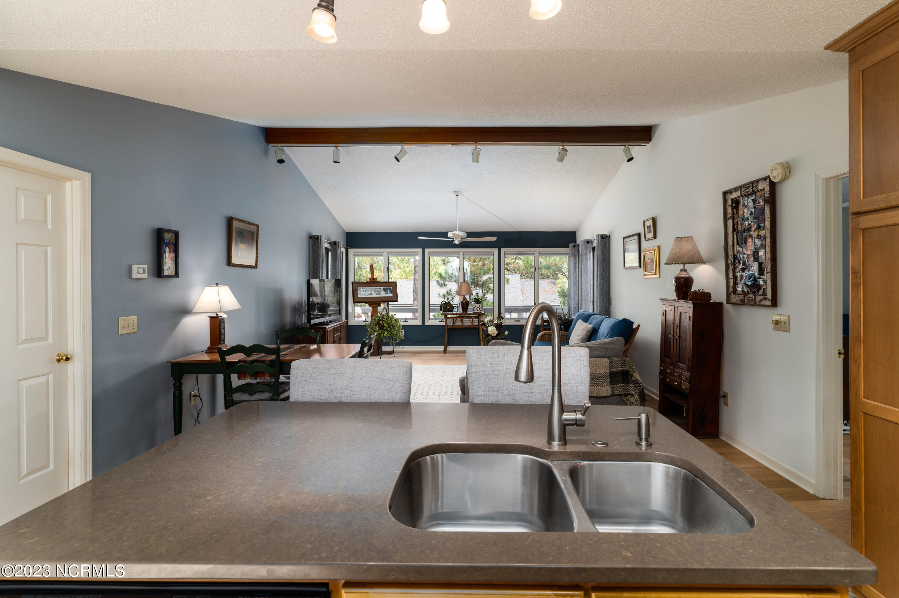 35 Glen Abbey Trail