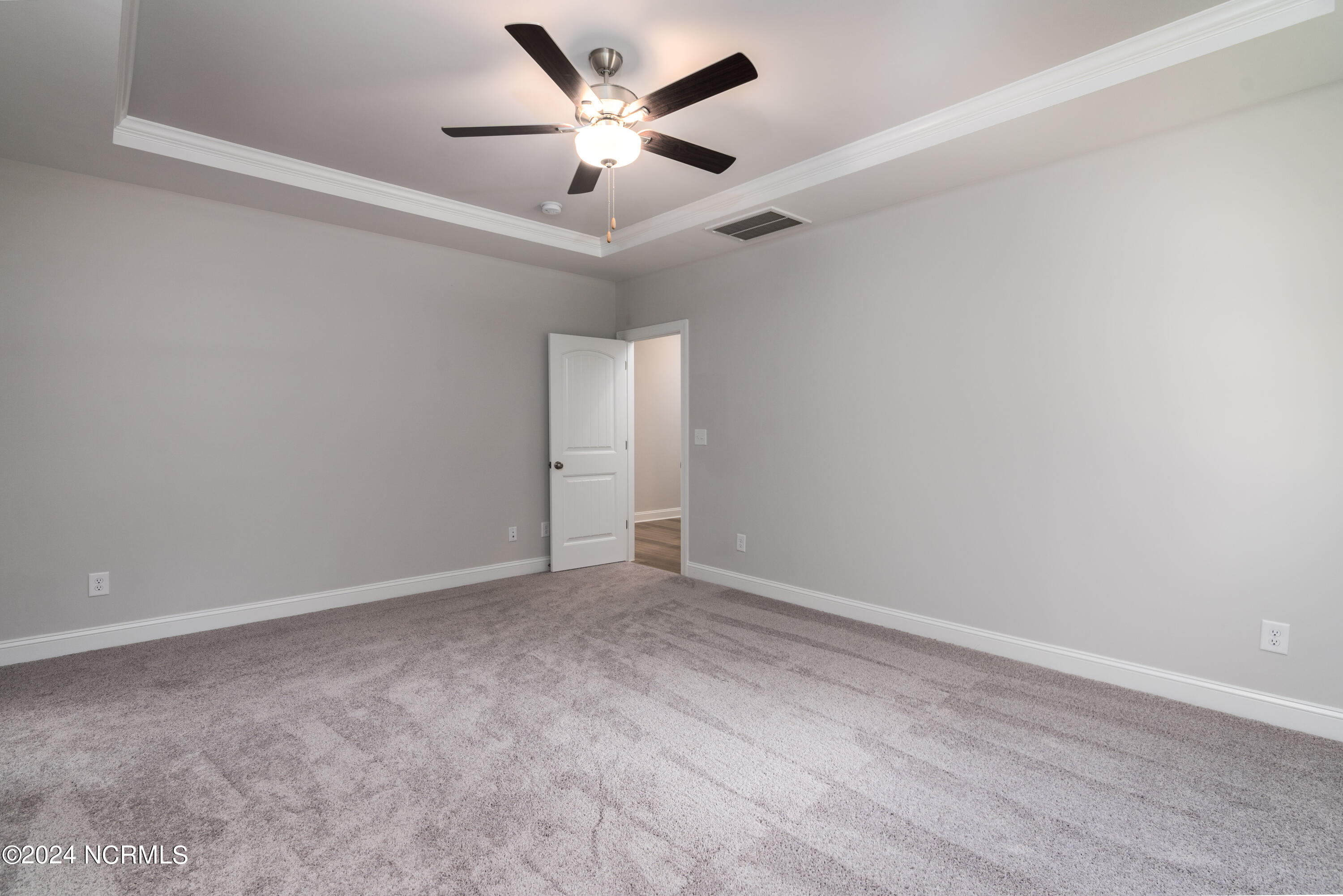 409 Piney Oak Drive Unit: 52